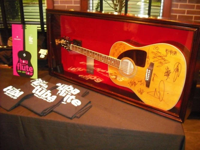 guitar12.9.jpg