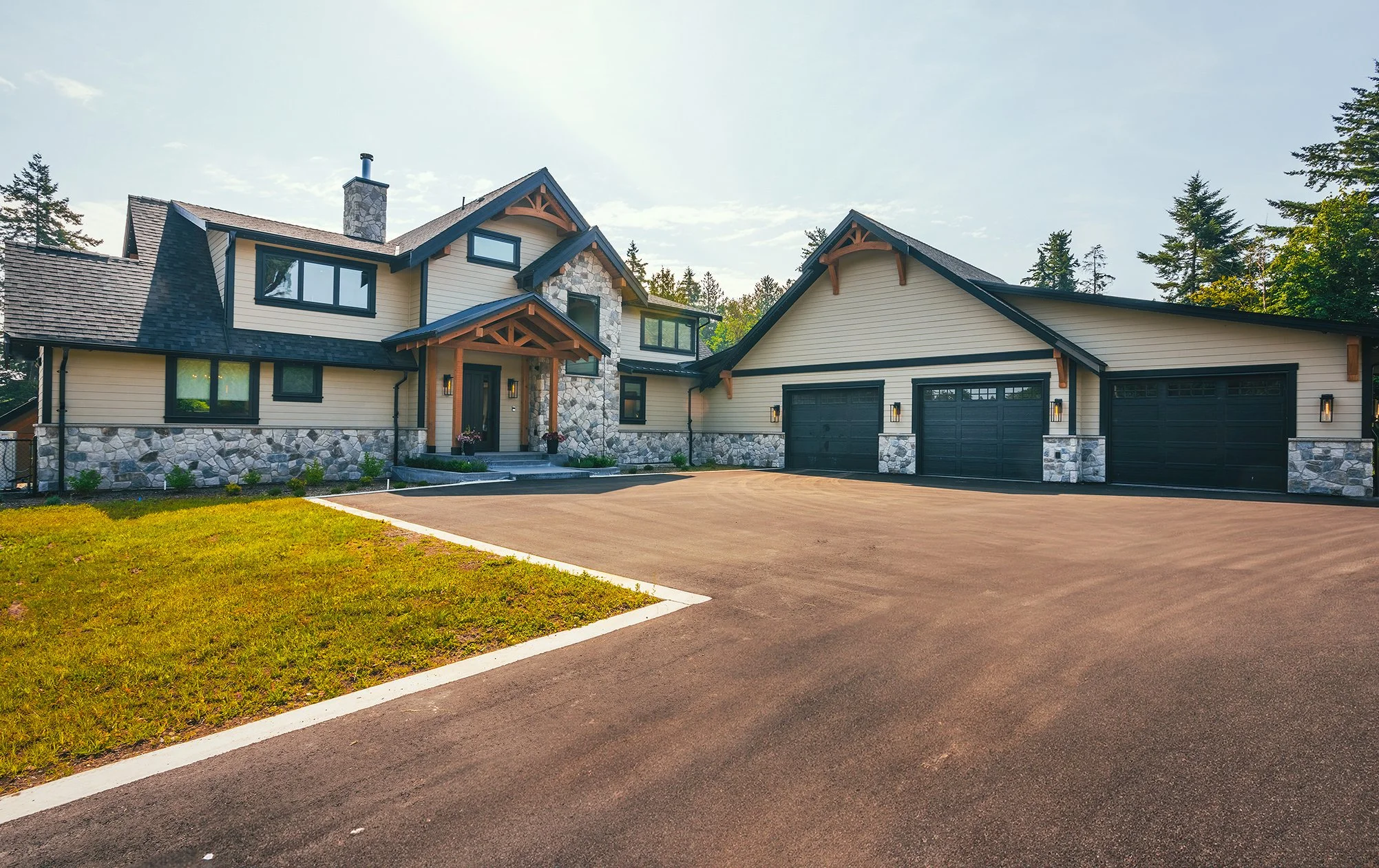 Lacey Construction - Langley Home - R5_23156 - by Brice Ferre Studio.jpg