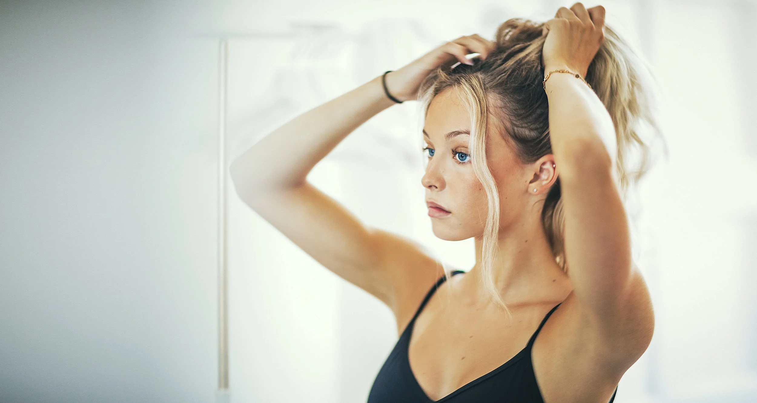 01 - fiona brown-brice ferre-studio-professional-portrait-photographer-vancouver