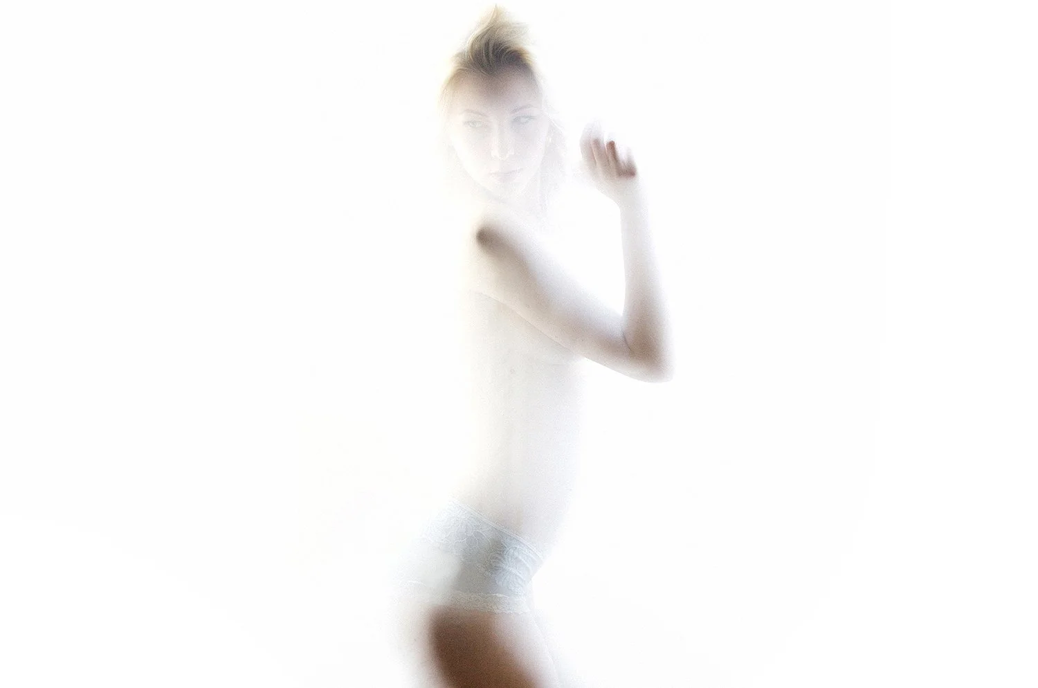 21 - Littlebit Lizbit- Nude Fine-art-brice ferre-studio-professional-portrait-photographer-vancouver