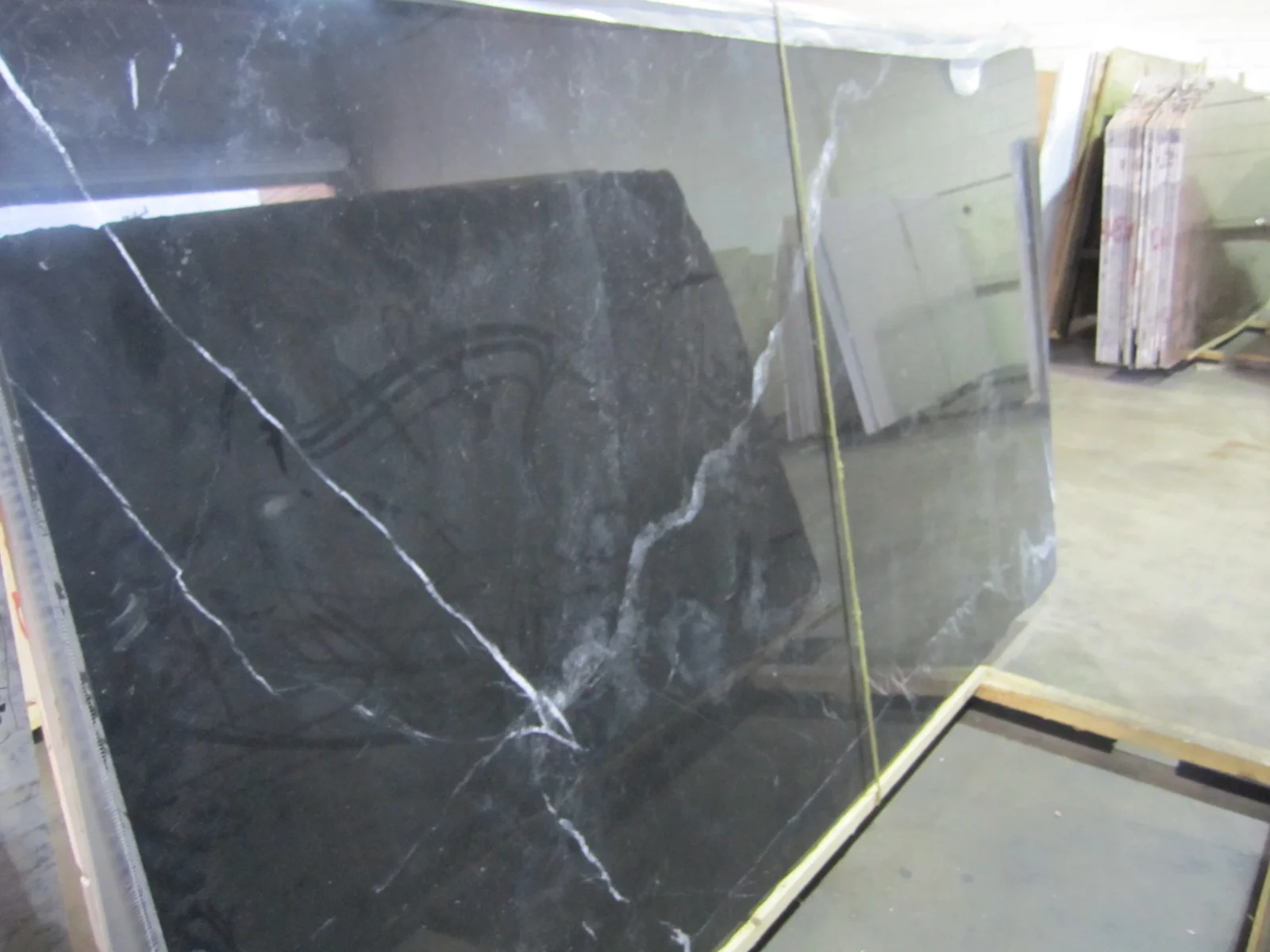 NEGRO MARQUINA real 12-17-10.JPG