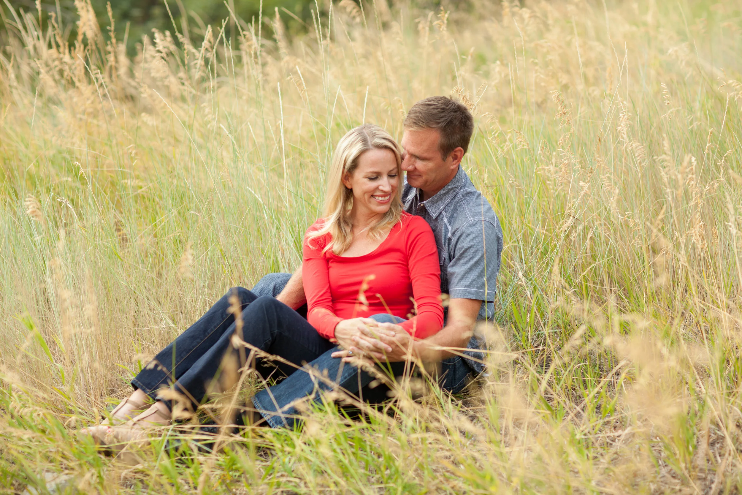 In this location, the colors were pretty neutral, so their shirts made a beautiful POP of color!