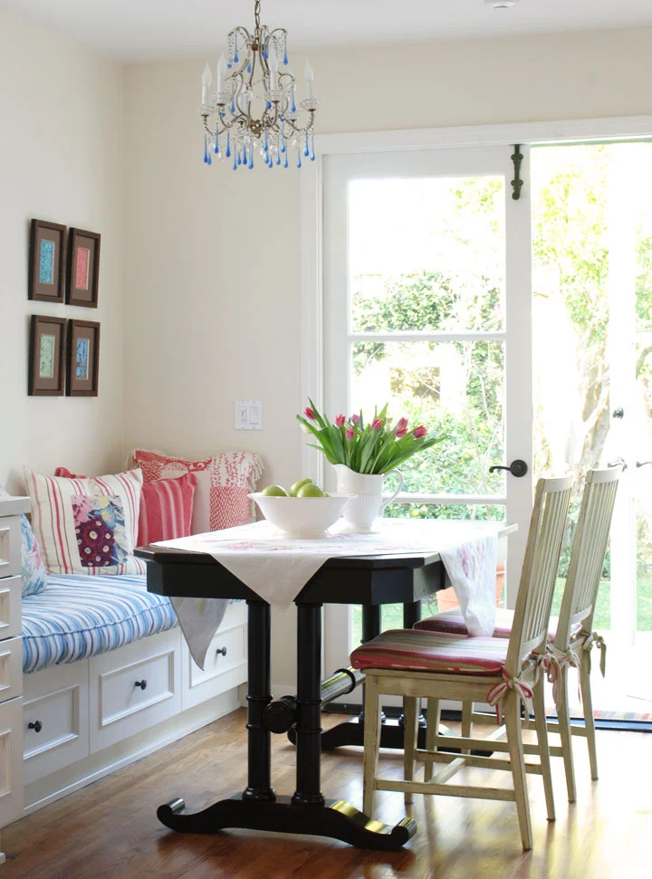 slip_kitchen-nook_sunny-a.jpg