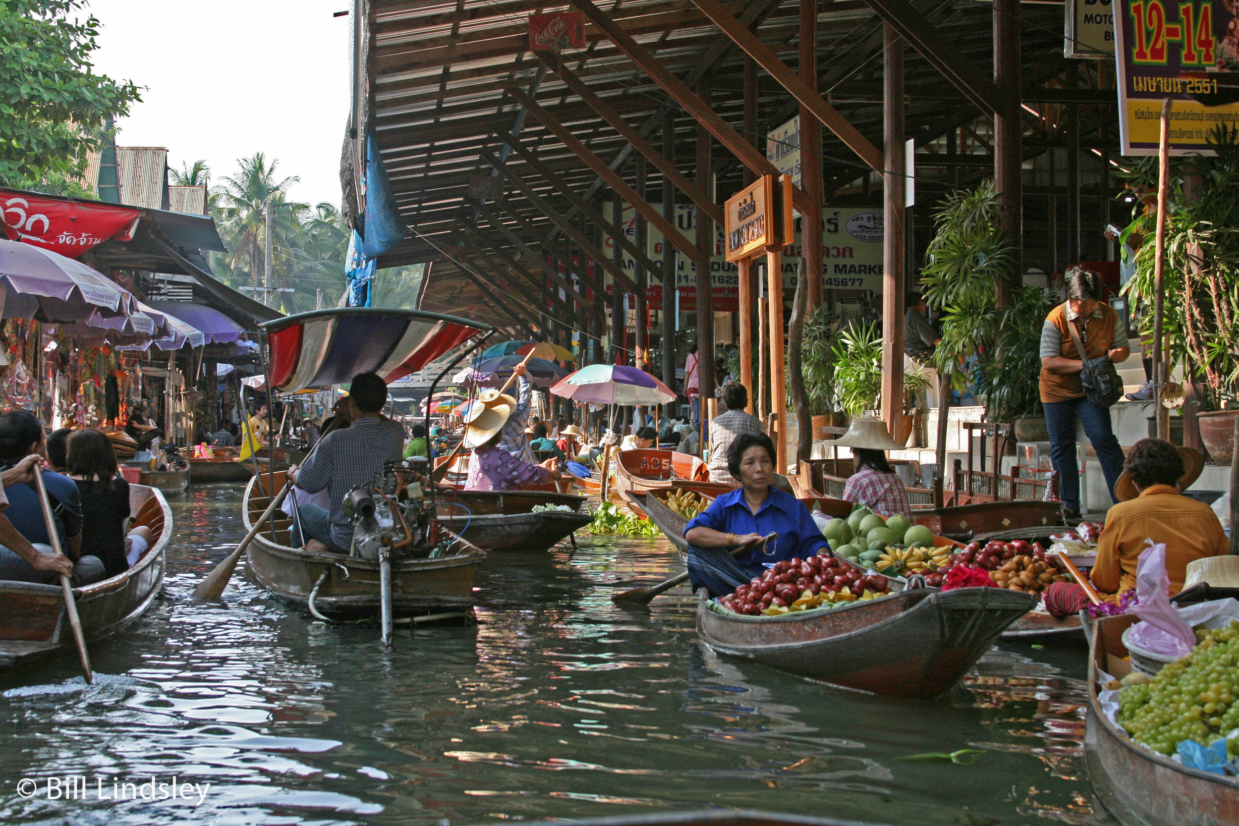  Damnoen Saduak Floating Market, Bangkok, Thailand 