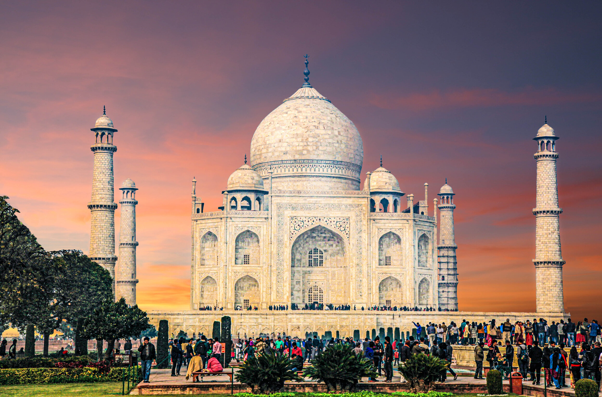  Taj Mahal, Agra, India         