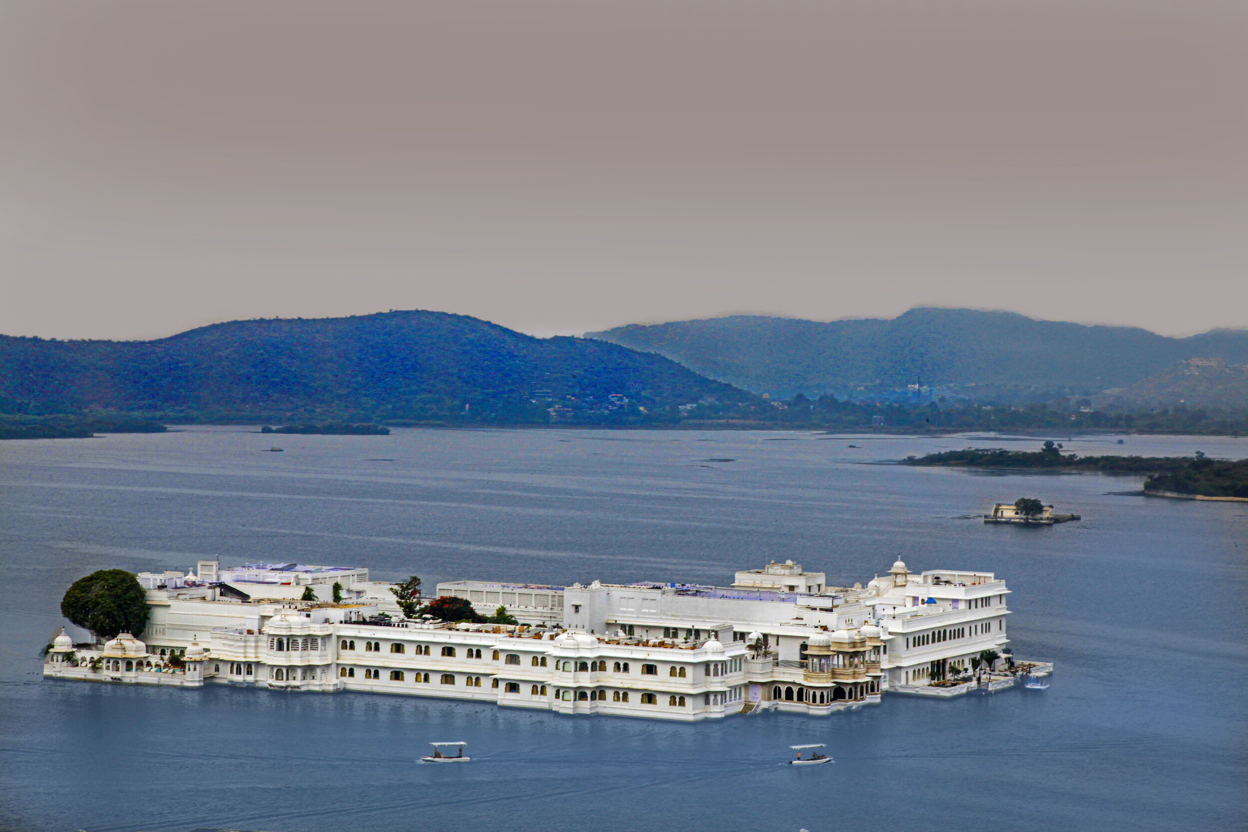  Lake Palace, Udaipur, India         