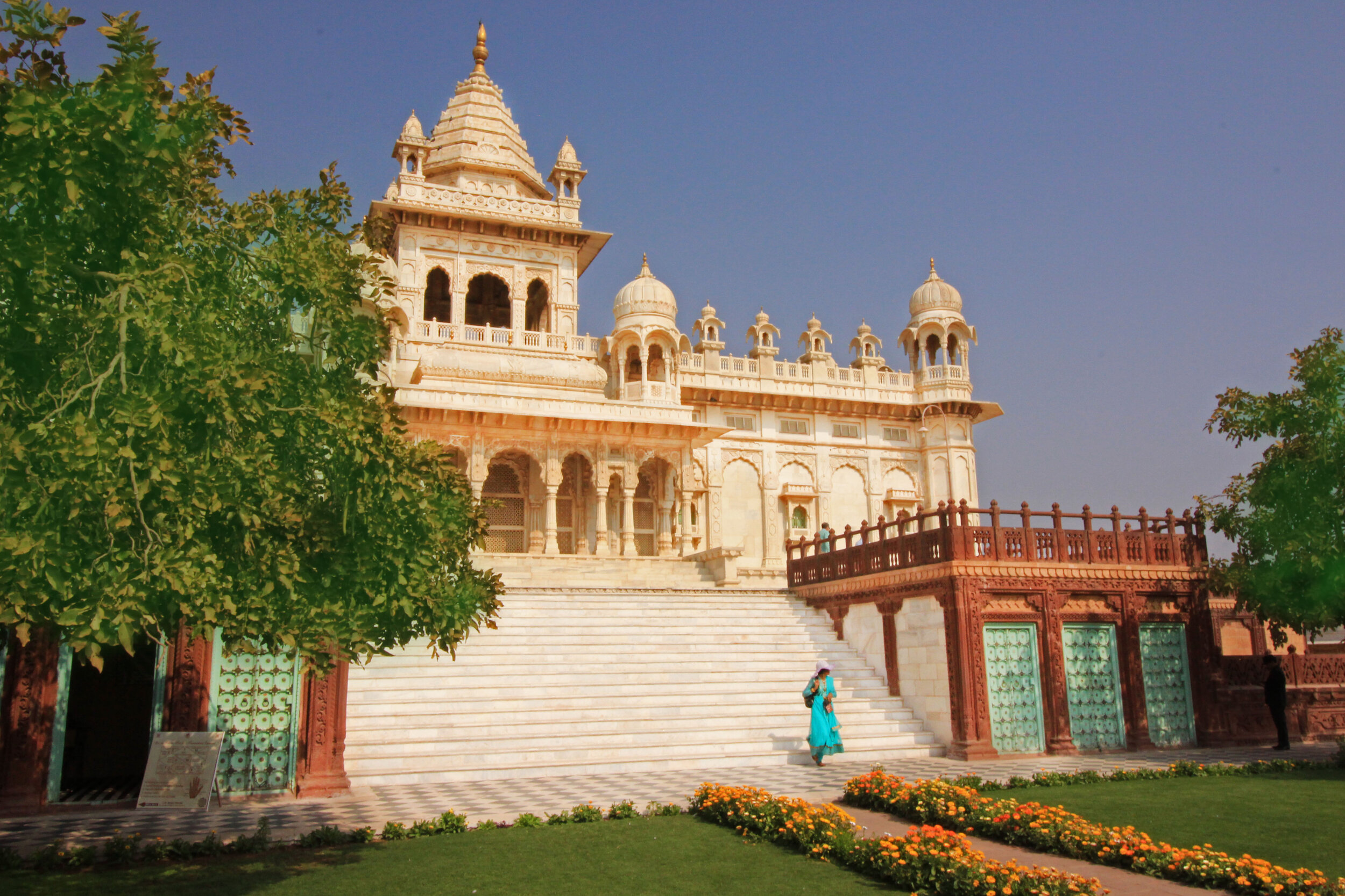  Jaswaht-Thada Mausoleum, Jodhpur, India         