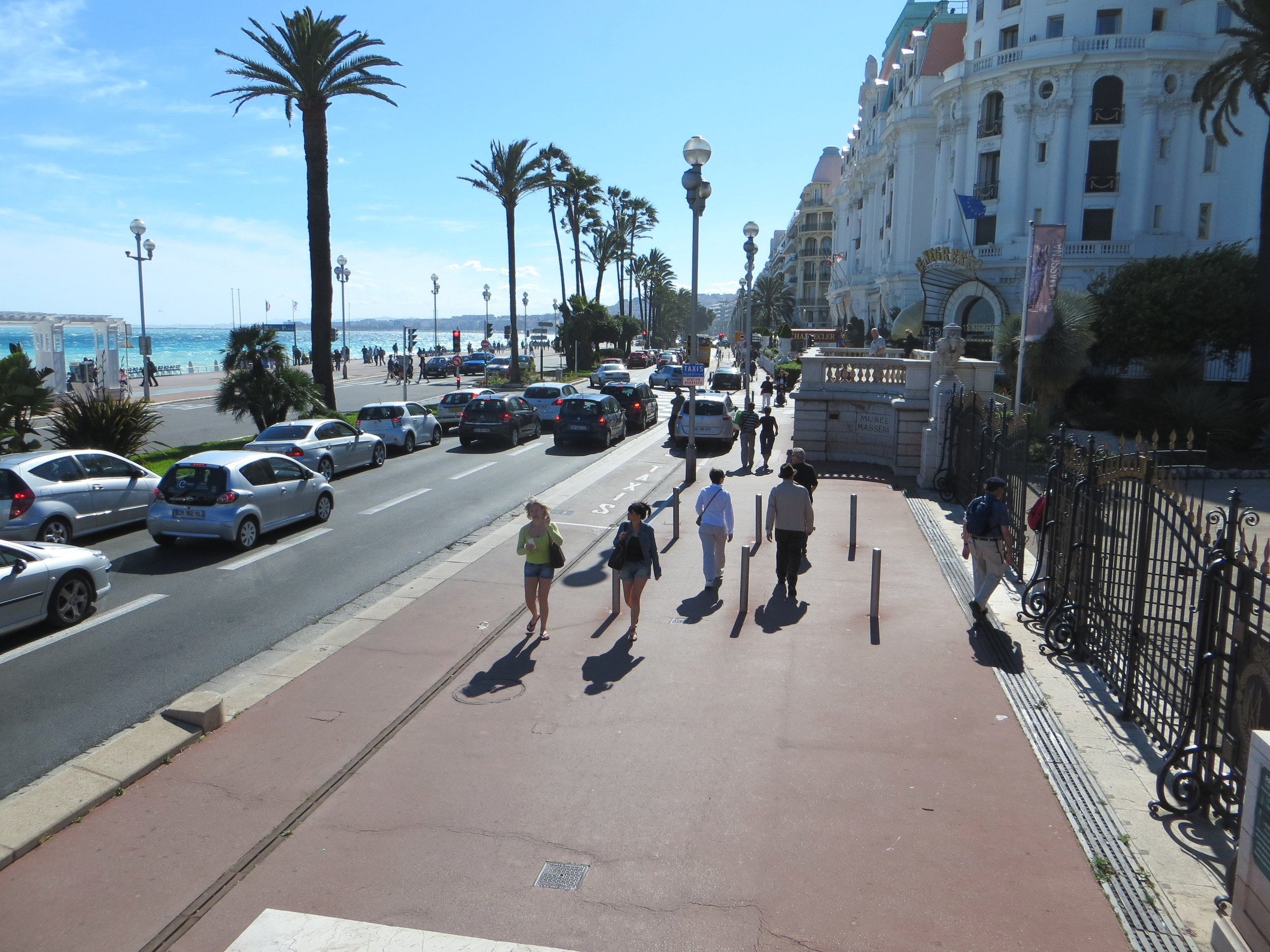 Exterior+Promenade.jpg