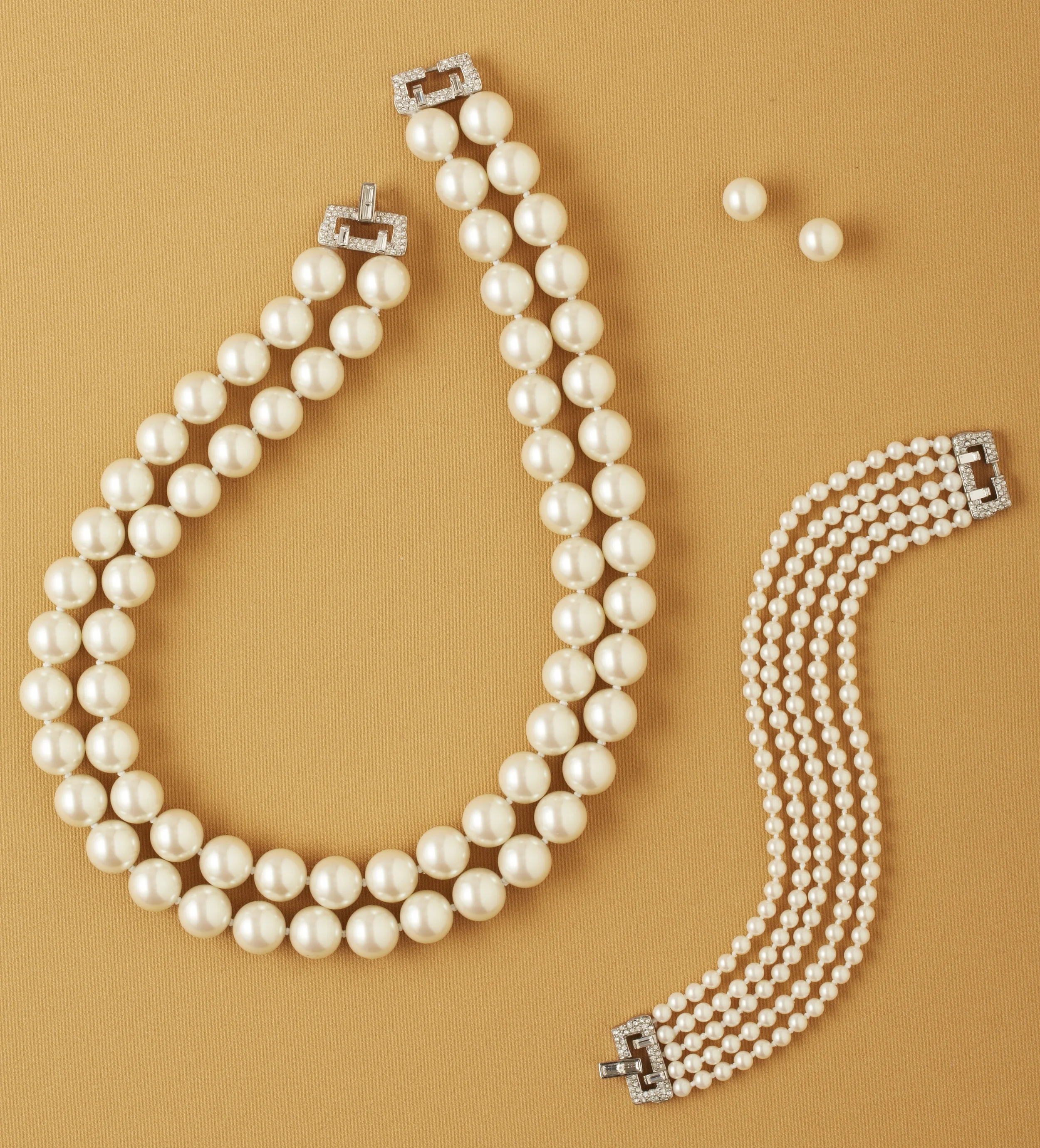 WOMEN'S PEARLS.jpg