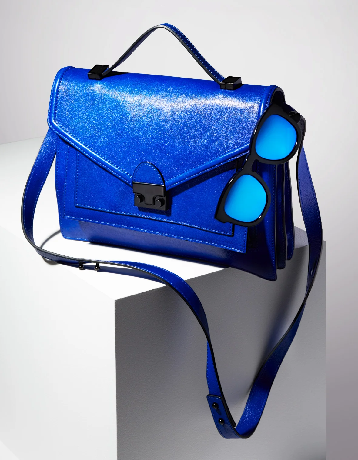 9129_ULT ACC_ST_BLUE_MAIN.jpg