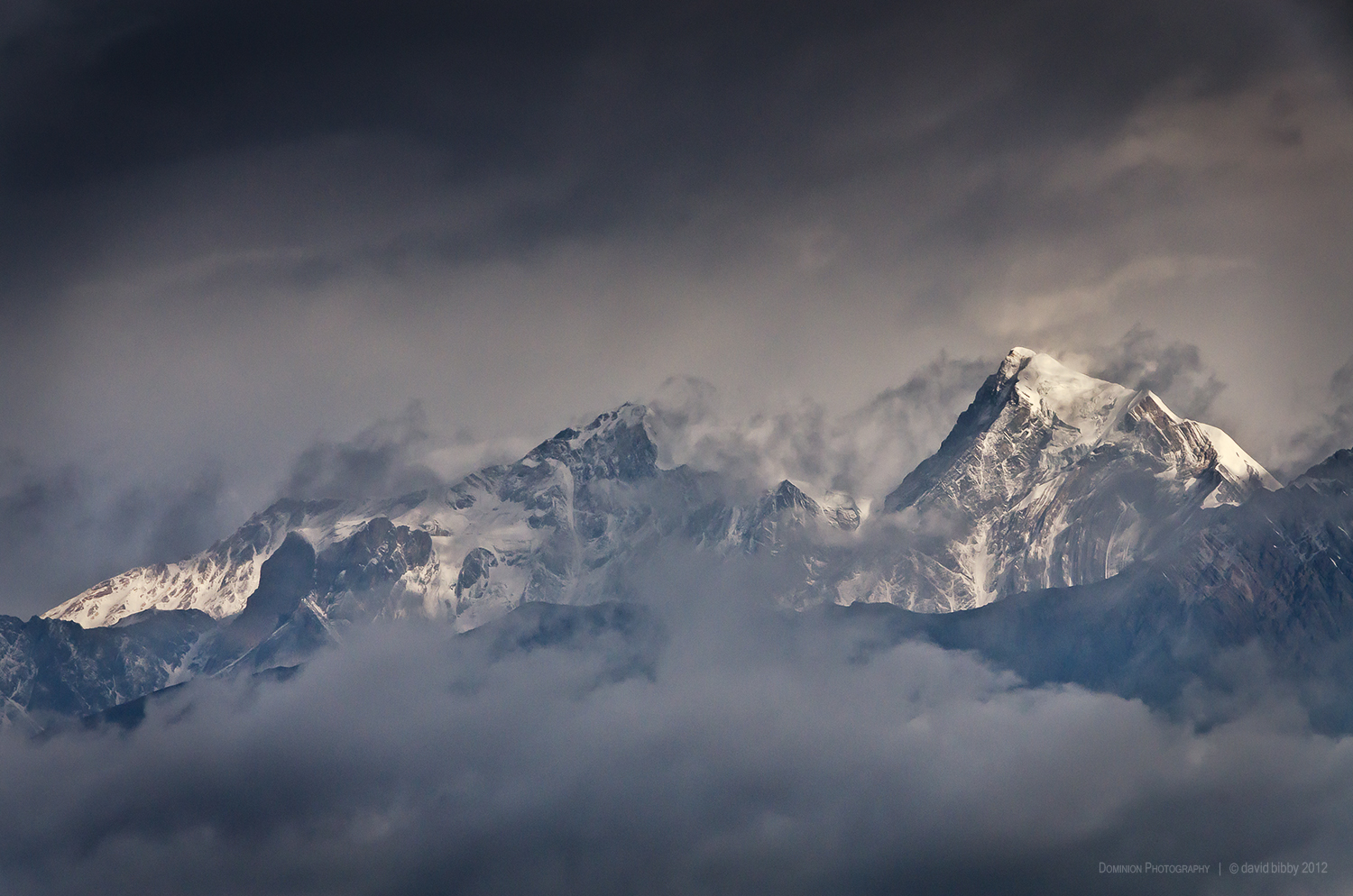  Dawn over the Sandachhe Himal.   Tashi Kang (left, 6385m) and Tsartse (right, 6343m). Mustang district. 