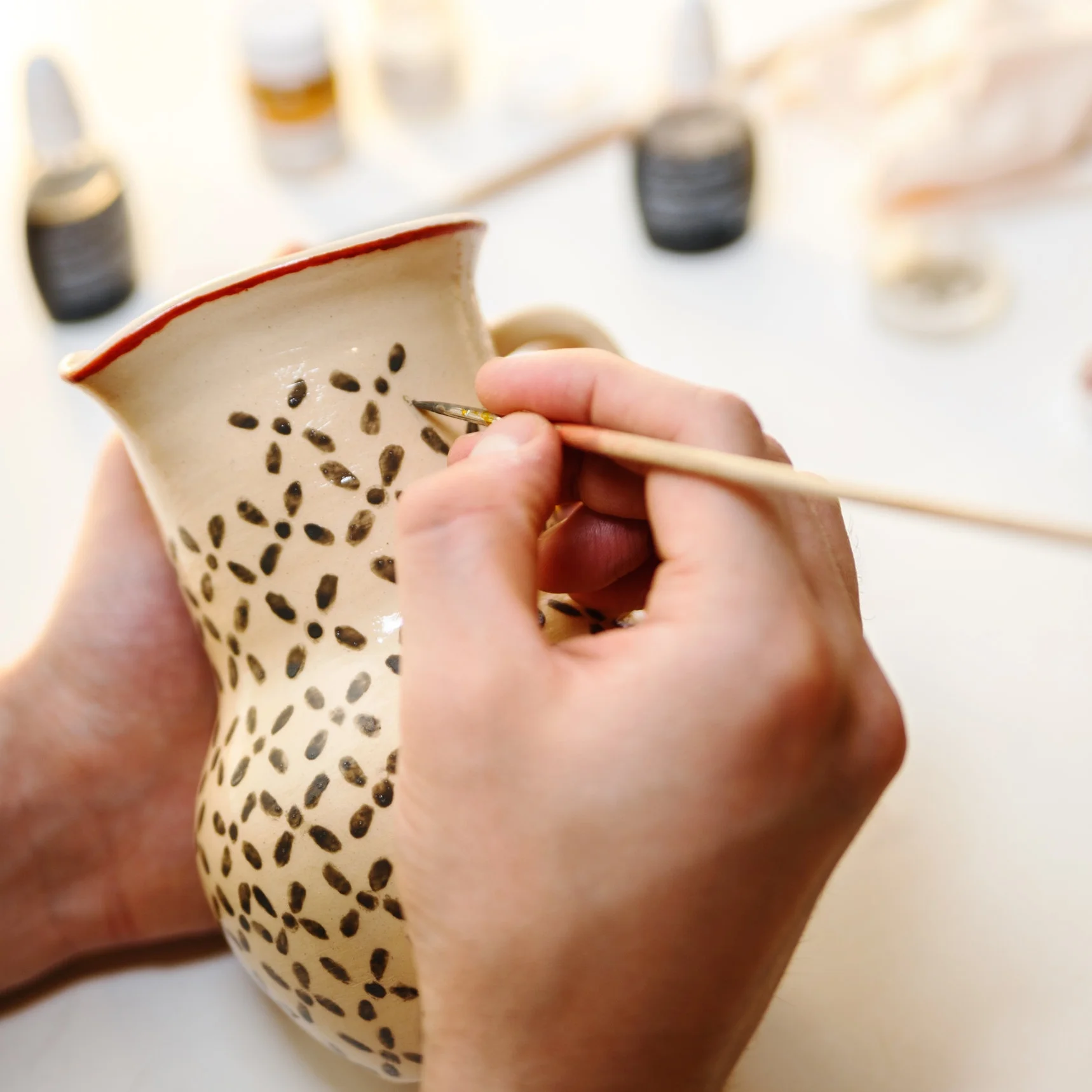 Session 4: Clay Sculpting February 13, 20, 27, 2019 7:00-9:00 pm Create a one of a kind set of ceramic mugs! Using traditional hand building techniques, participants will create a set of 3-4 mugs. These will be decorated with under paint, glazed and fired in our kiln. Cost: $130 per session, includes materials.