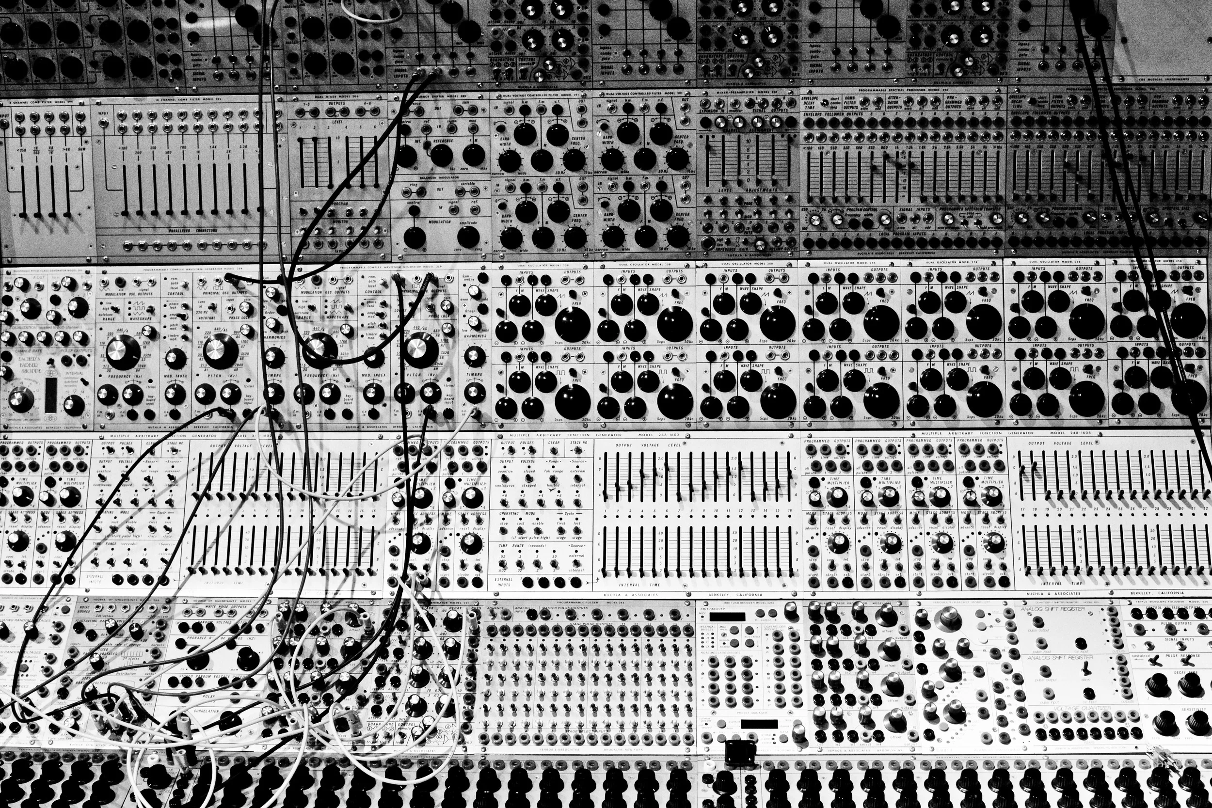 buchla-modular-synthesizer.jpg