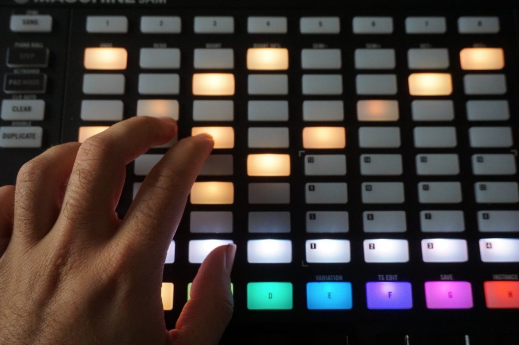 MASCHINE JAM — Ableton Live School數位音樂雜誌