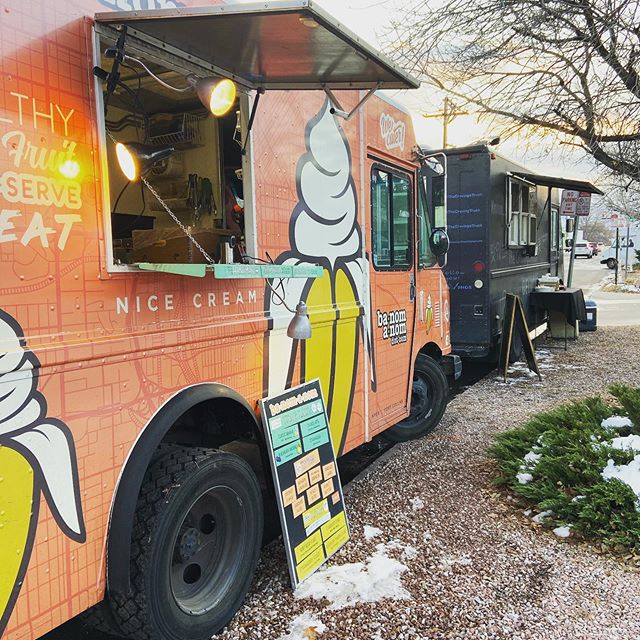 We are are on 7th and Santa Fe this eve for the art walk! Winter came early this year, but we still have a few gigs left! Catch us at Pearl St on Sunday morning from 9-1 :)
.
.
.

#glutenfree #dairyfree #cleaneating #100%fruit #vegan #bananas  #denve