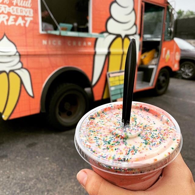 Hi! We hope we see you this weekend! Swipe to see our locations through Sunday! 😚💕
.
.
.

#glutenfree #dairyfree #cleaneating #100%fruit #vegan #bananas  #denver #303 #5280 #denverfoodtrucks #denvereats #5280eats #shoplocal #nicecream  #smallbusine