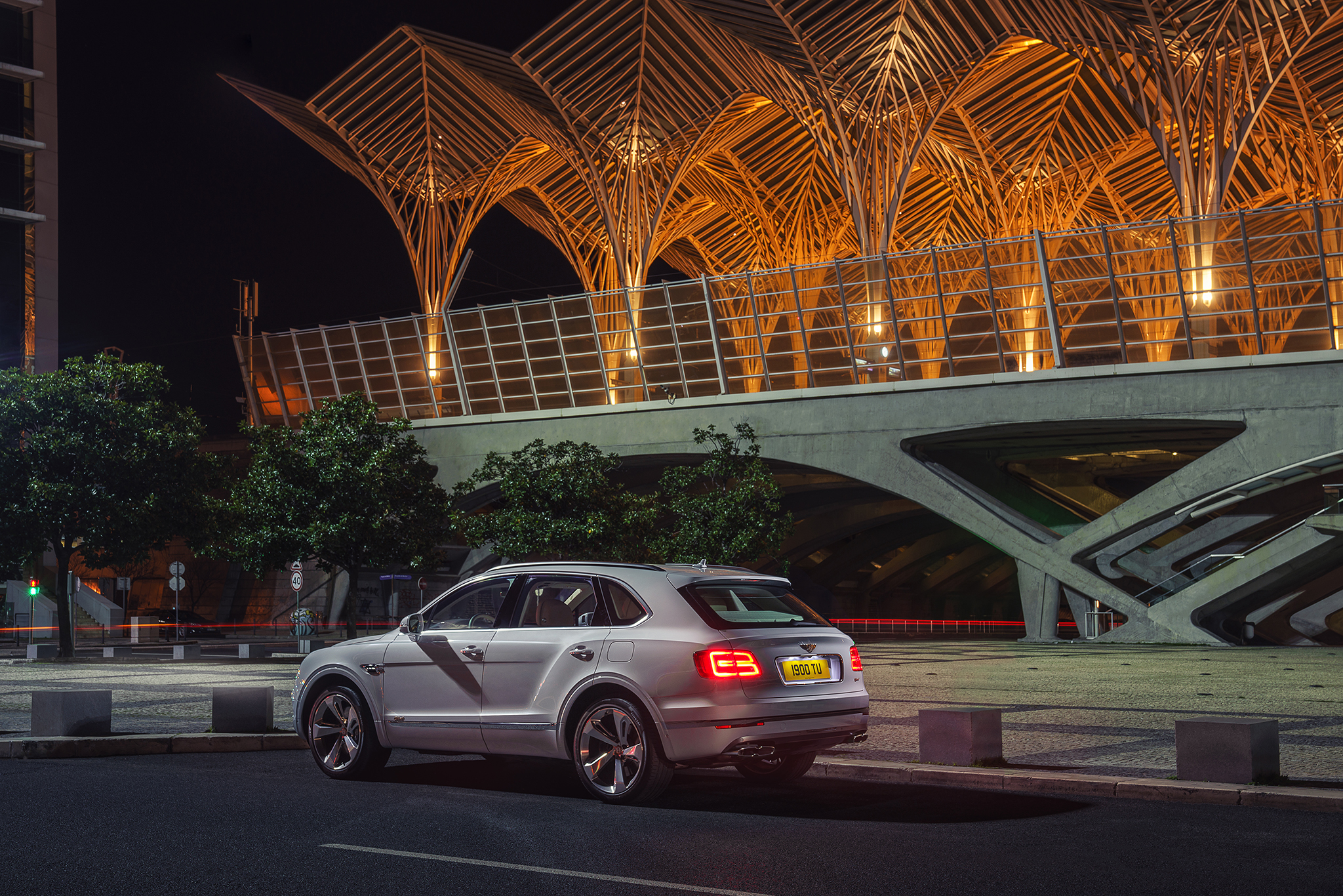 Bentayga Hybrid