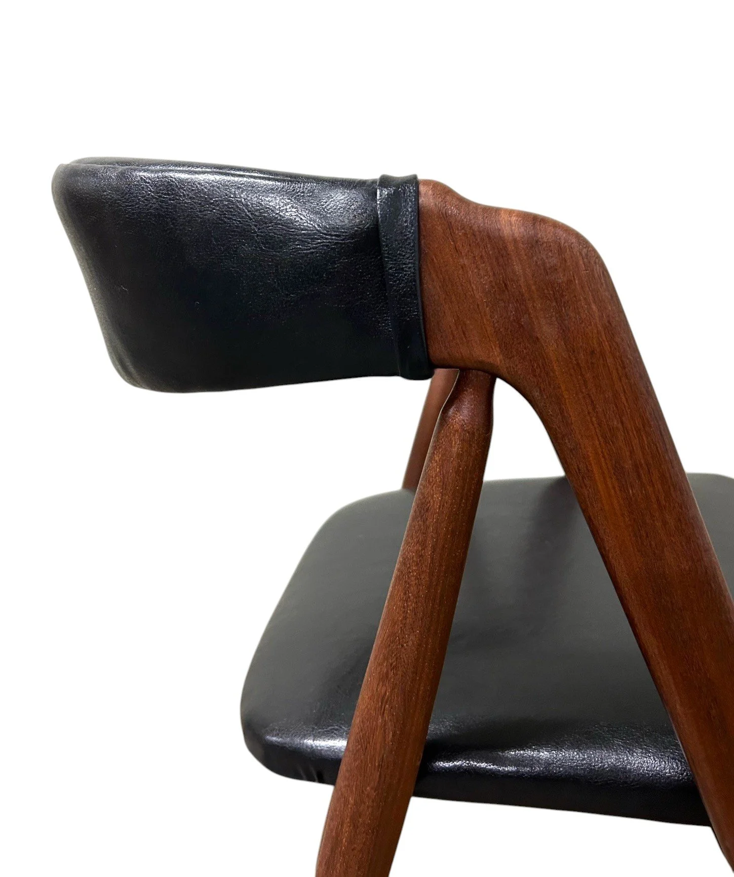 image4 - 2024-06-18T104829.900-Photoroom.jpg