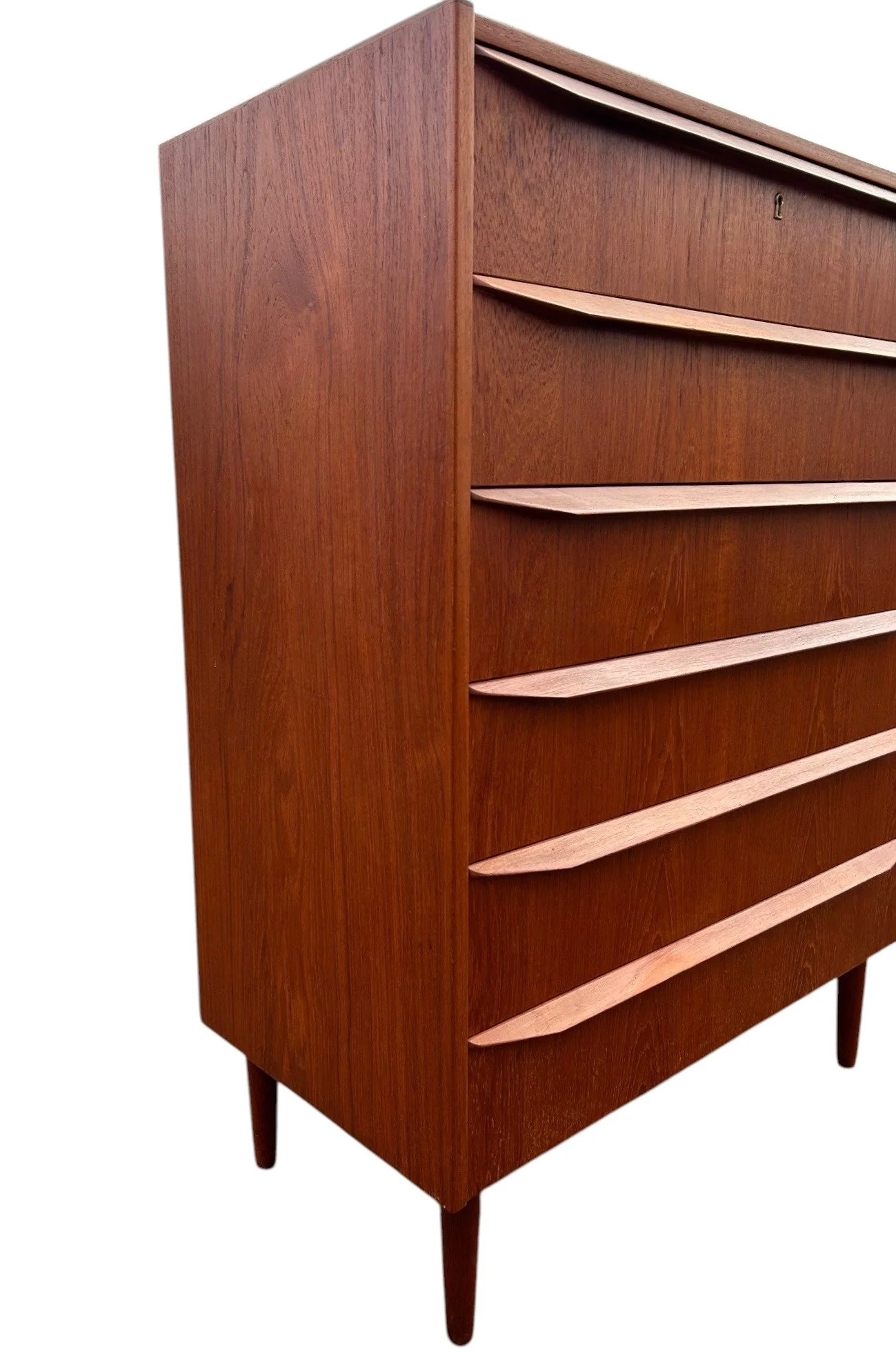 cc2-Photoroom.jpg (Copy)