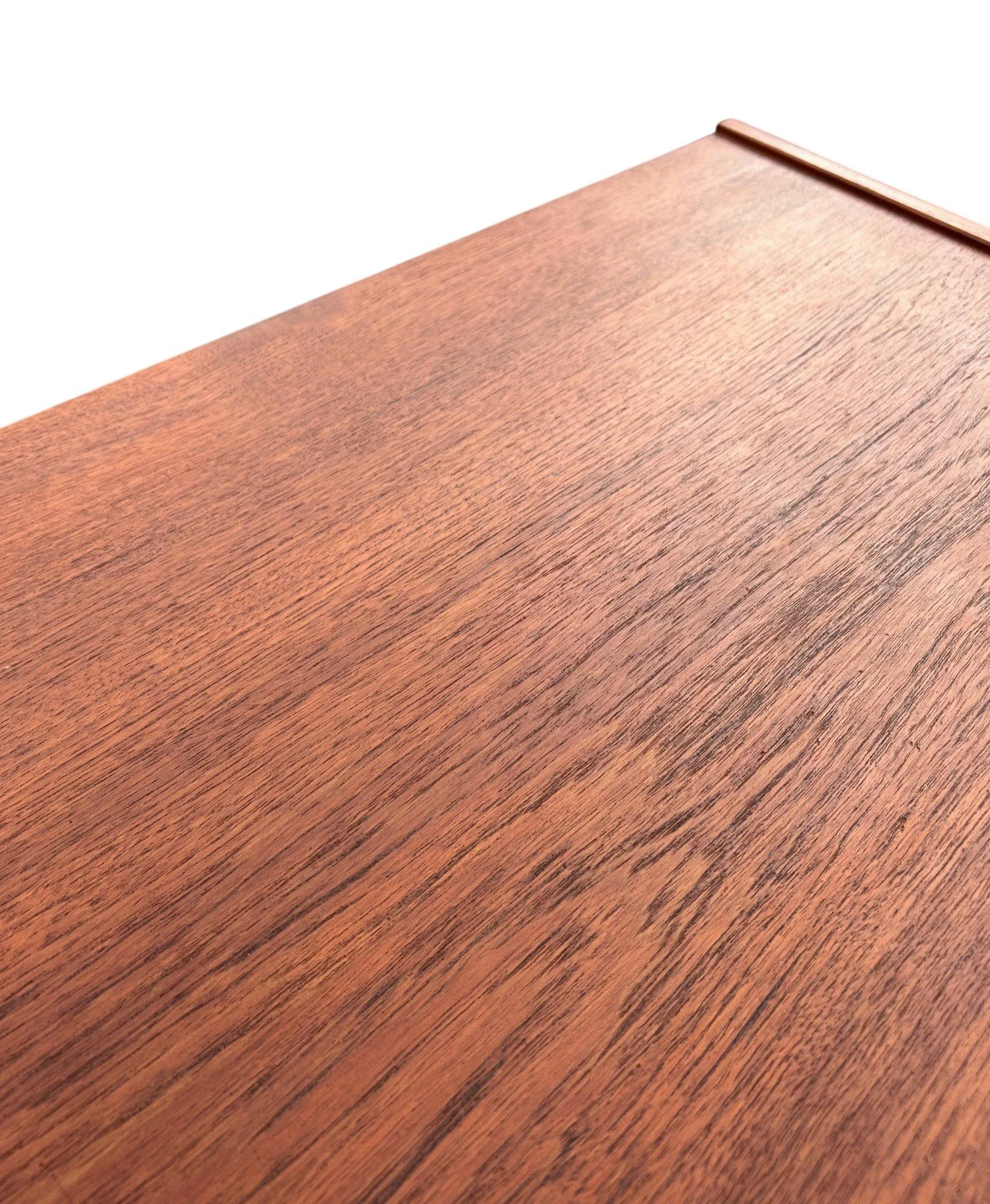 cc9-Photoroom.jpg (Copy)