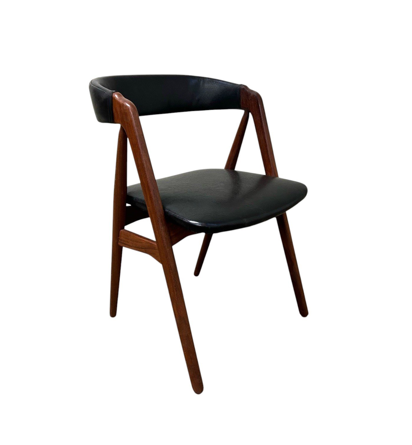 image2 - 2024-06-18T104859.681-Photoroom.jpg