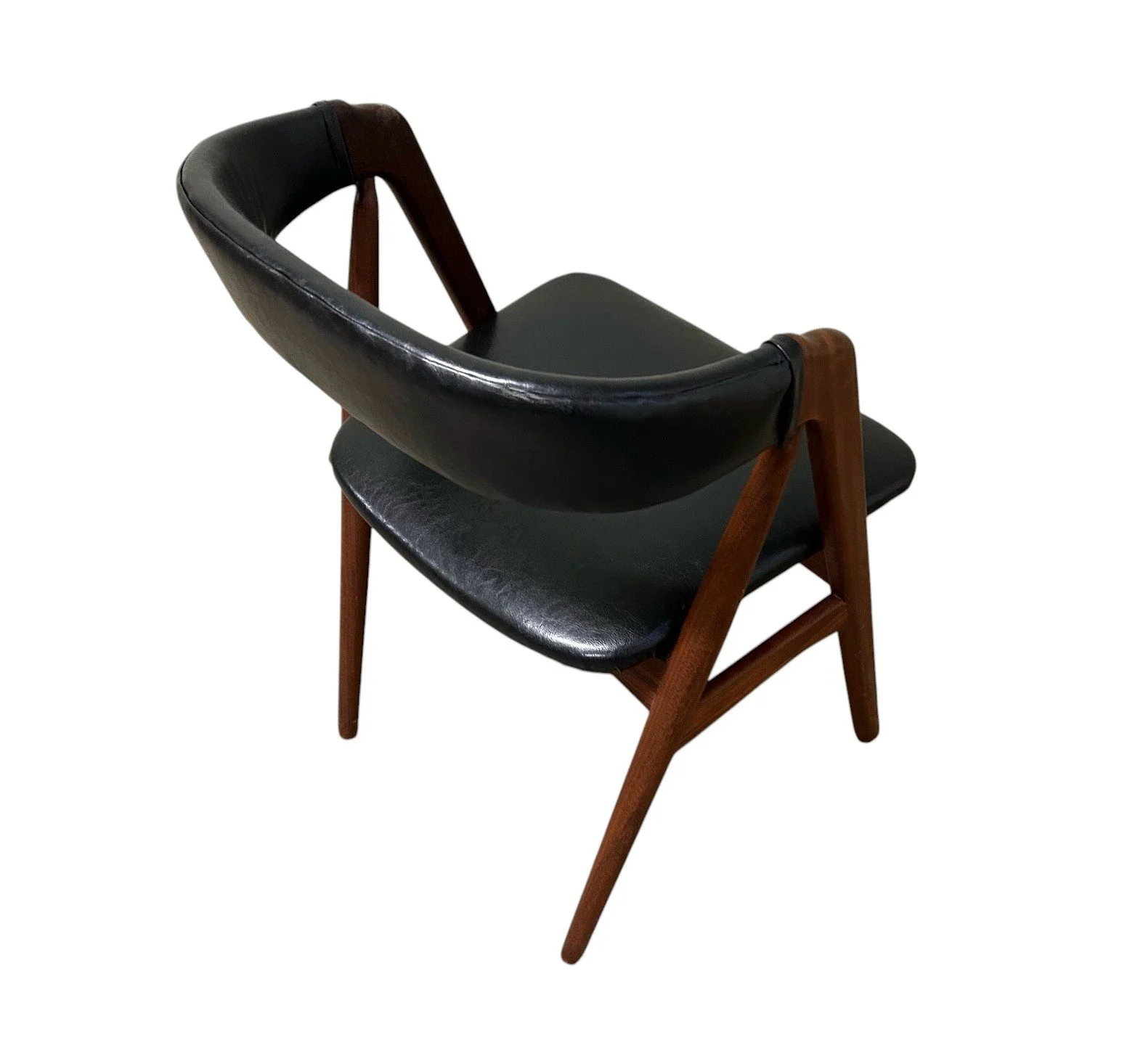 image3 - 2024-06-18T104828.126-Photoroom.jpg