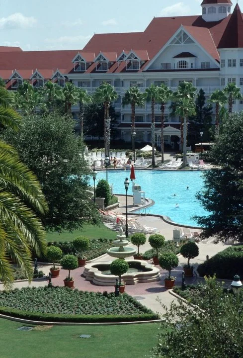 Pool.jpg