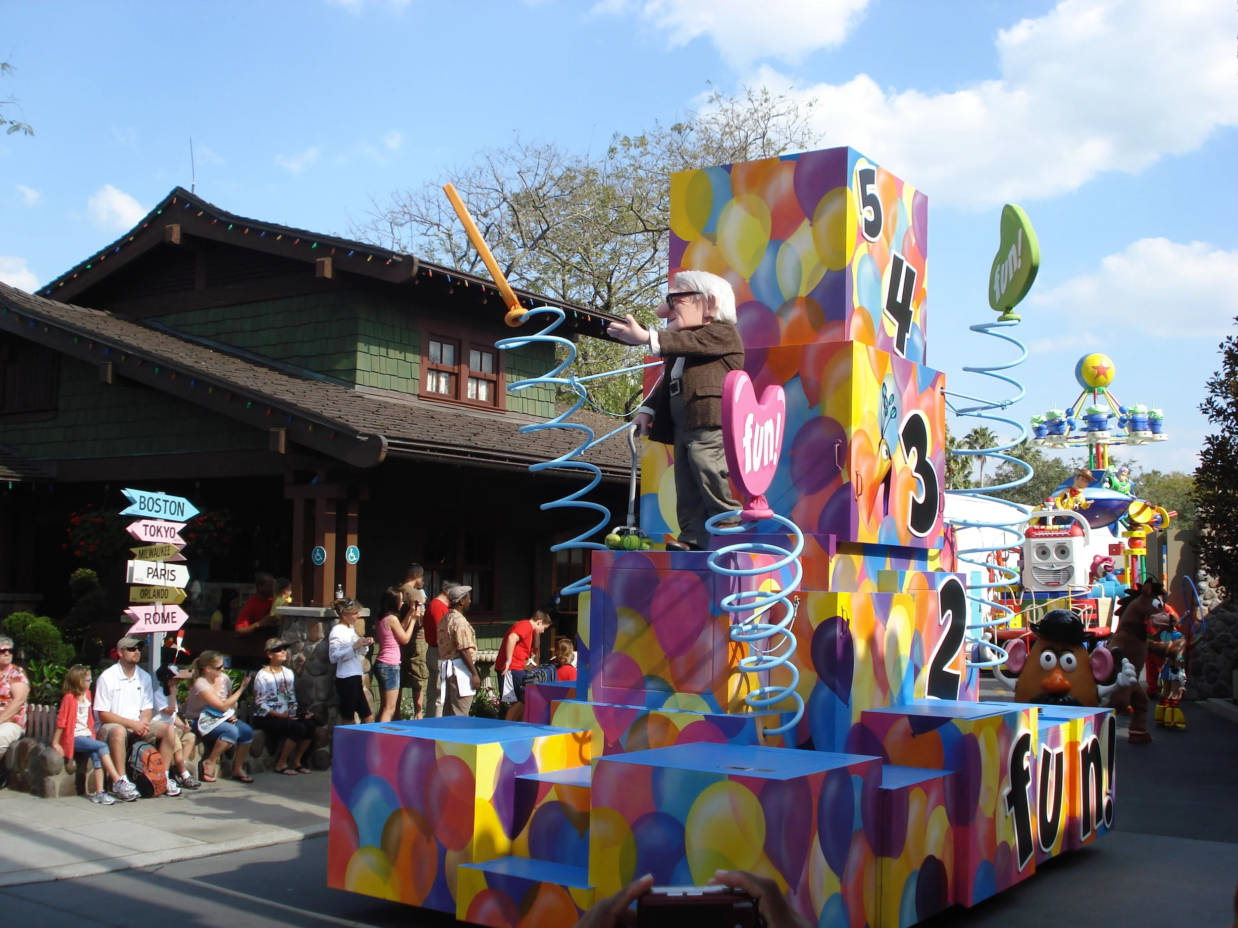 Pixar Pals Countdown to Fun!