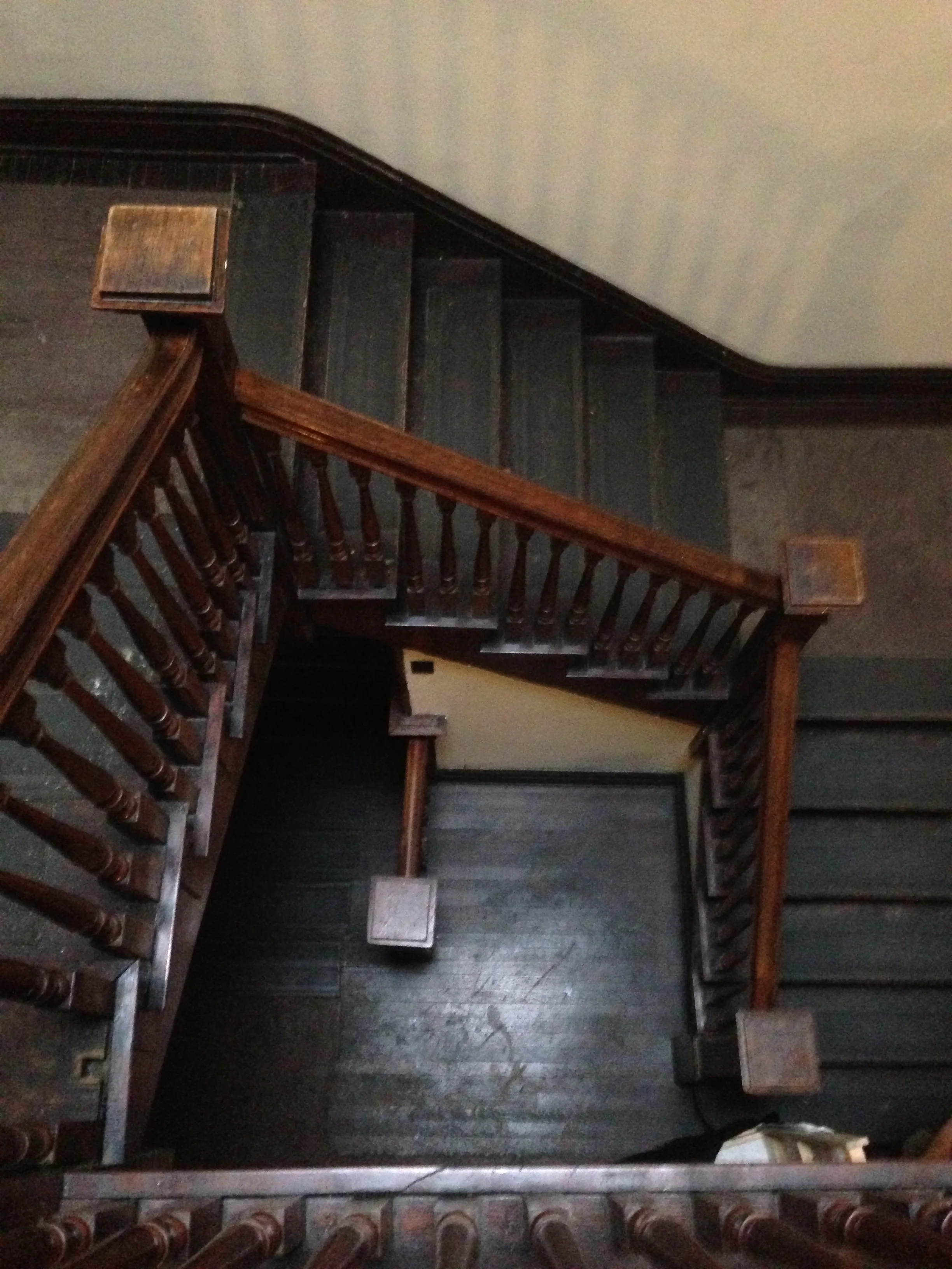 For some reason I thought it'd be a good idea to live on the top floor of a 200 year old Victorian mansion... with no elevator. Hey, I said it was an adventure.