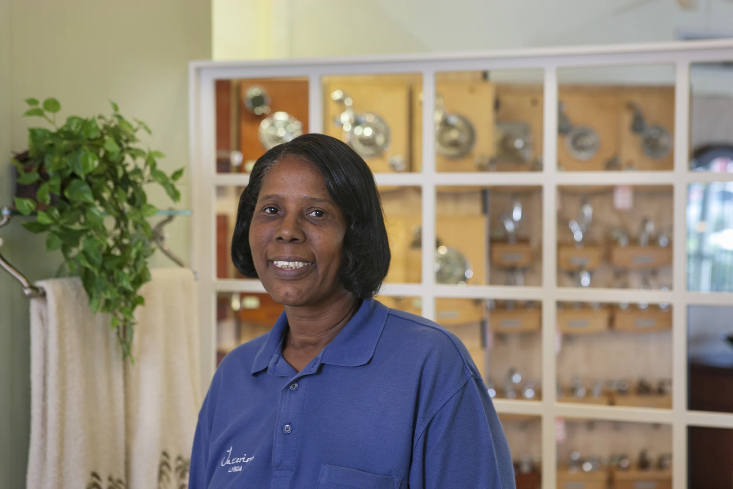 Lynda Augustine, Sales Associate