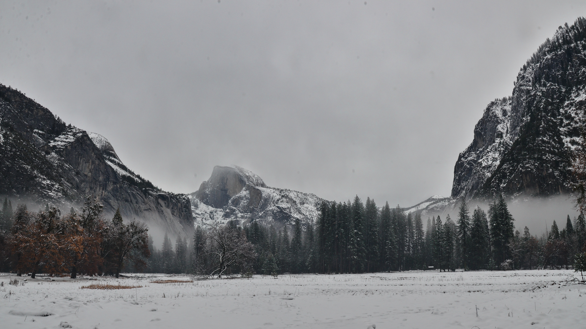   Halfdome in the winter  © Emmaleigh Hundley 