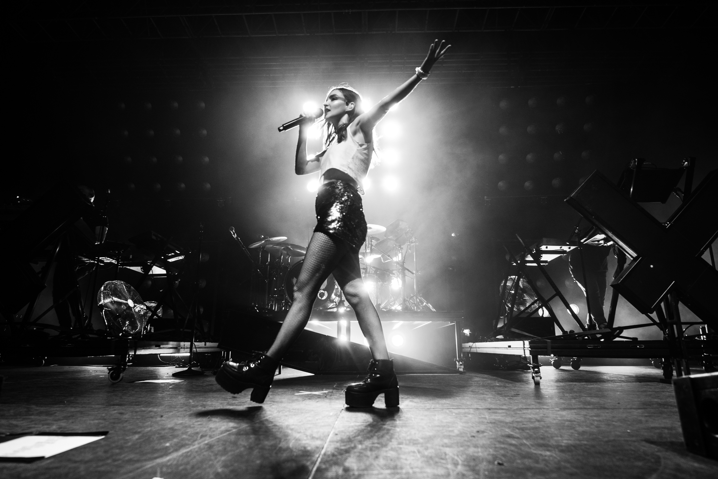 CHVRCHES (Philadelphia, 2018)11.jpg