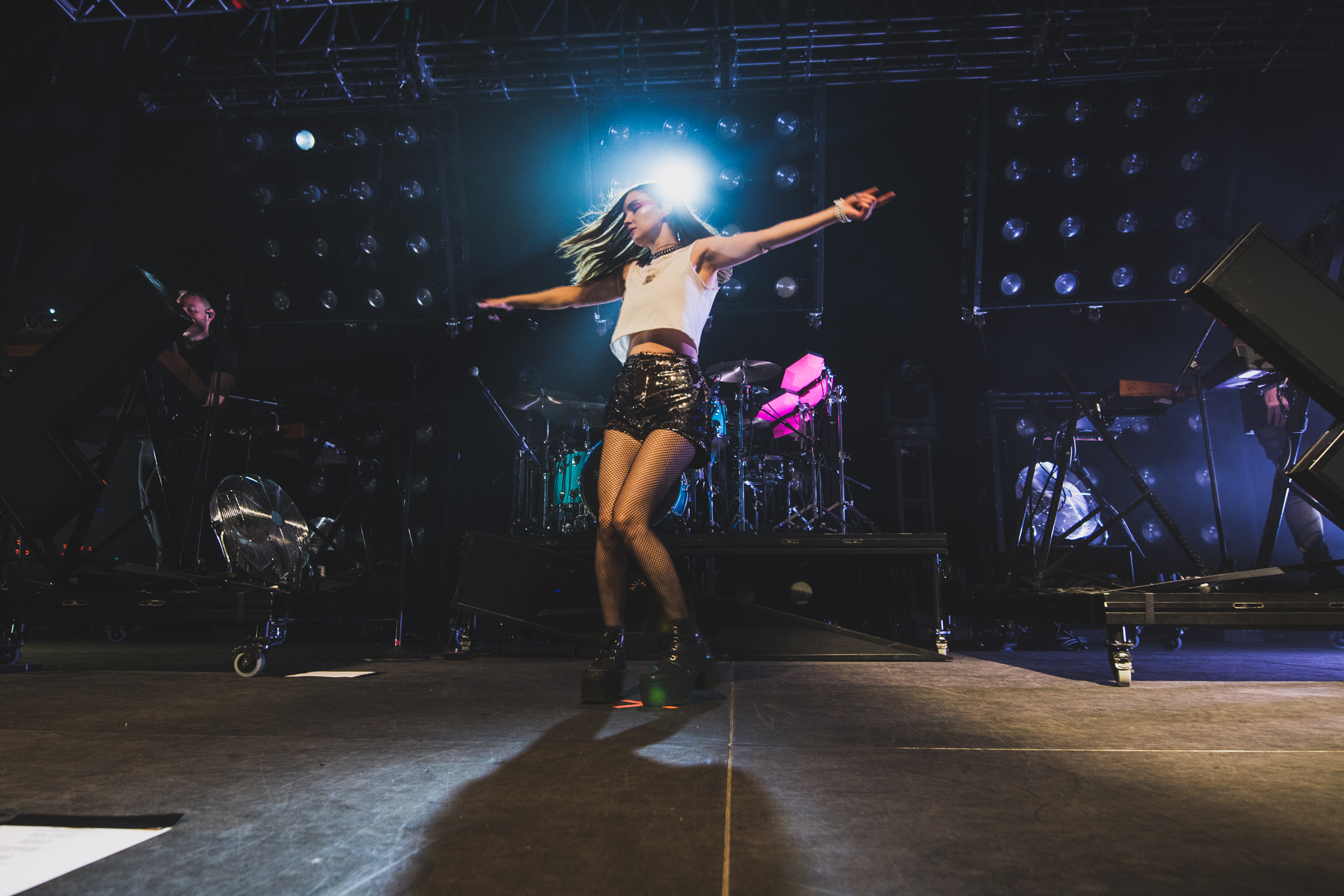 CHVRCHES  (Philadelphia, 2018)12.jpg