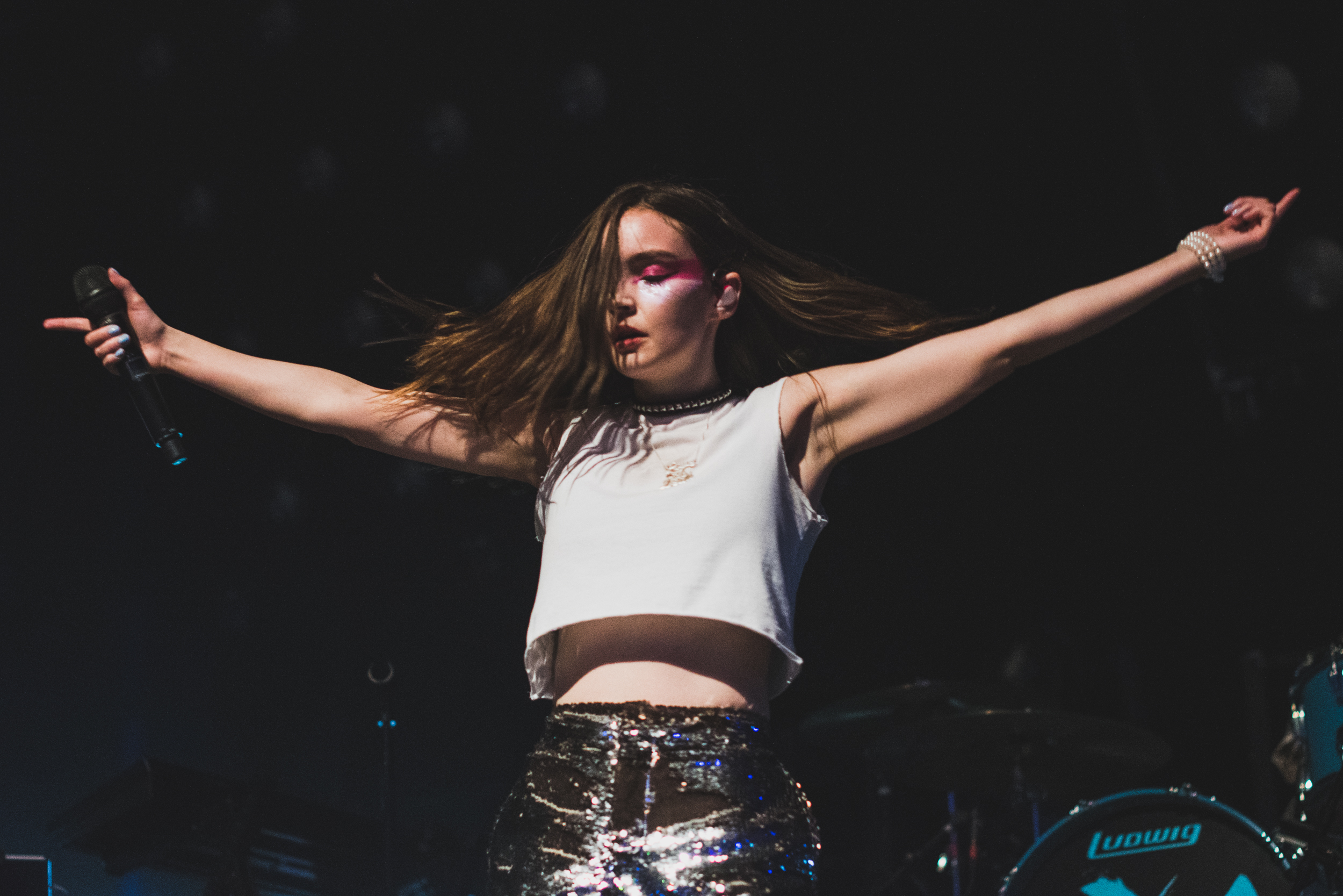 CHVRCHES  (Philadelphia, 2018)18.jpg