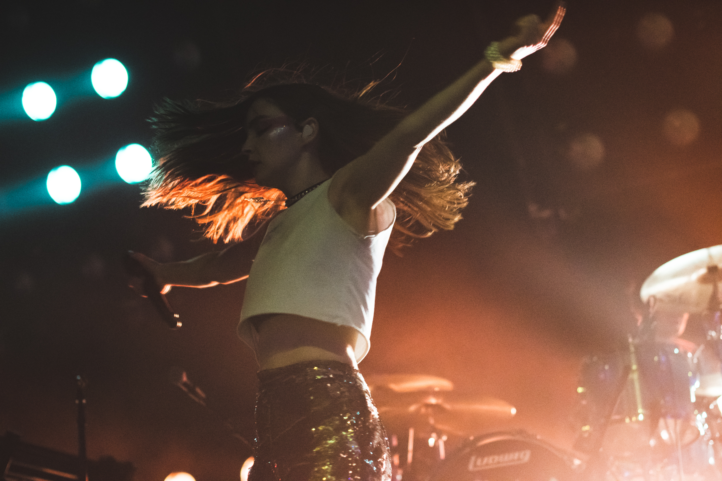 CHVRCHES (Philadelphia, 2018)20.jpg