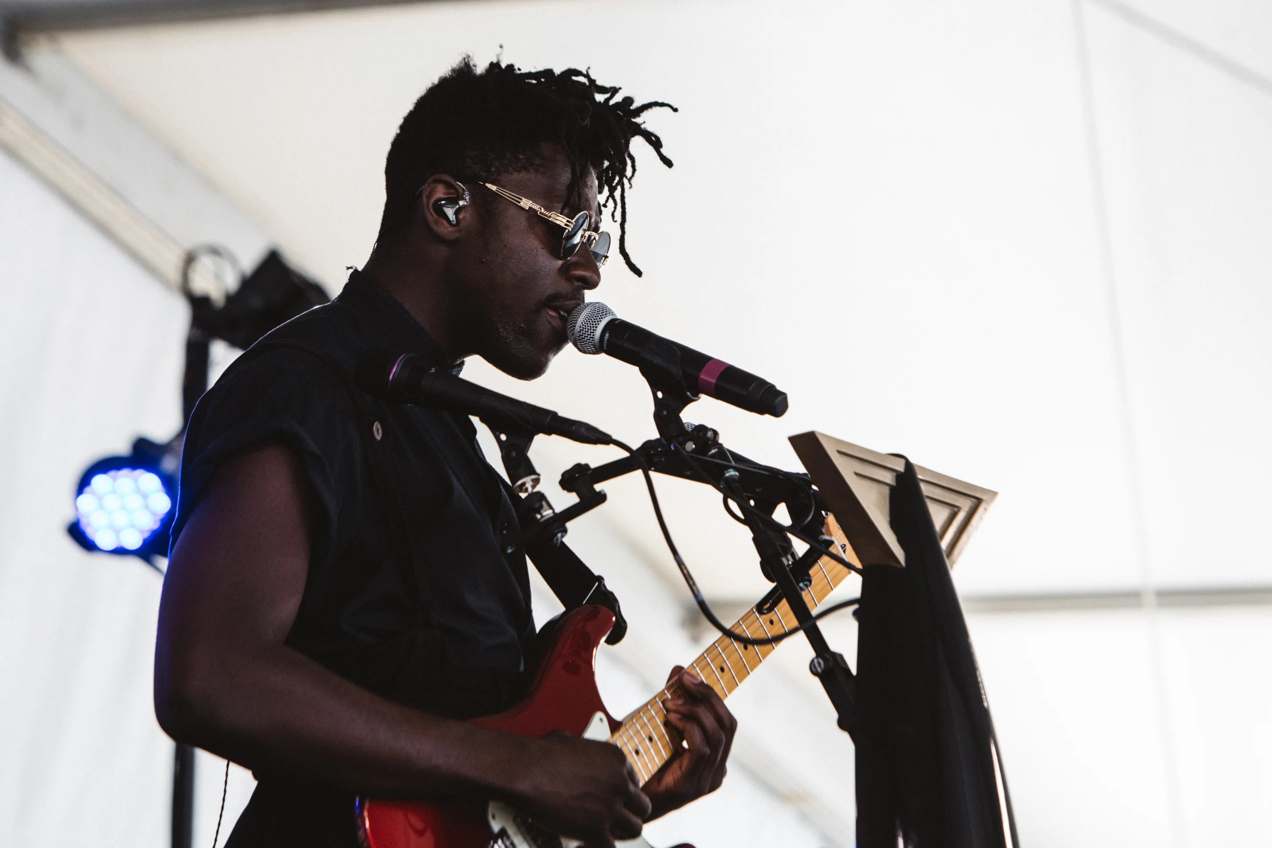 Moses Sumney15.jpg