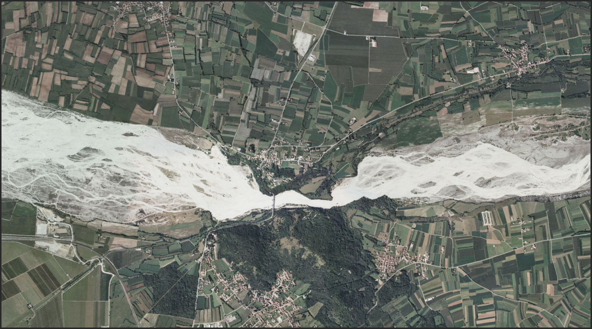 Lots of floodplain management 'challenges' in this particular area near the Alps. Yikes. http://www.flashearth.com/?lat=46.183104&lon=12.80338&z=15.5&r=34&src=msa