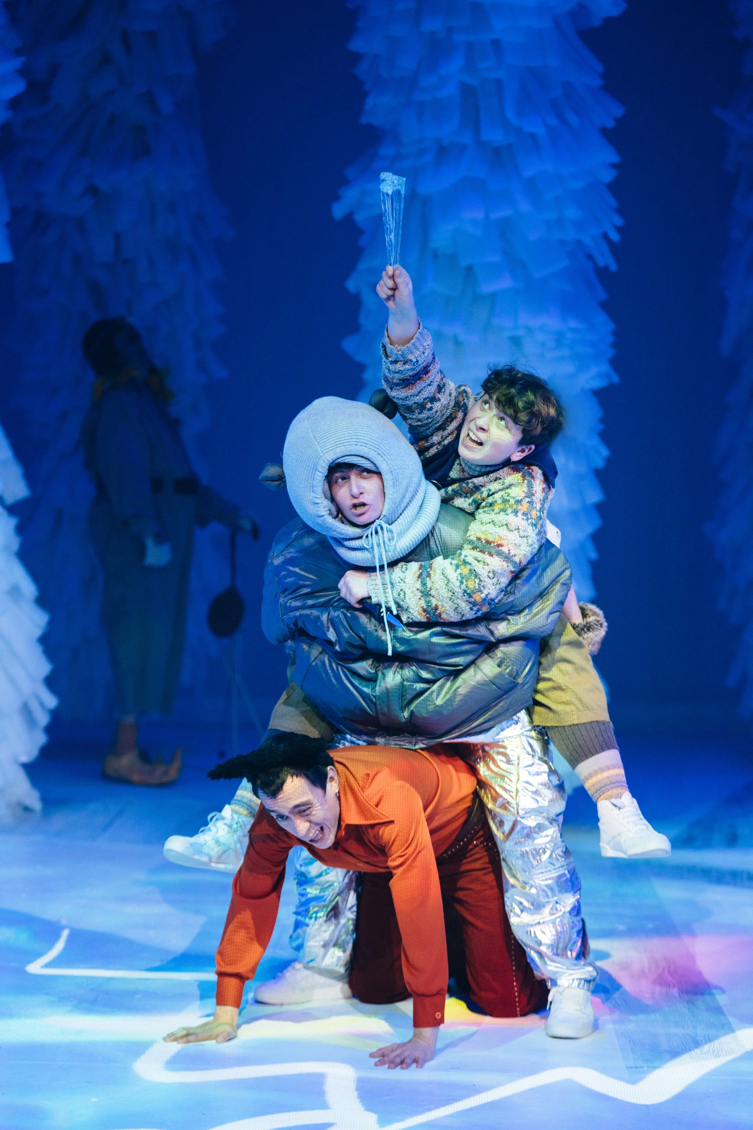 Odd and the Frost Giants_Unicorn_Leo Wan, Georgia Frost, Archee Aitch Wylie_Photo Helen Murray_85.jpg