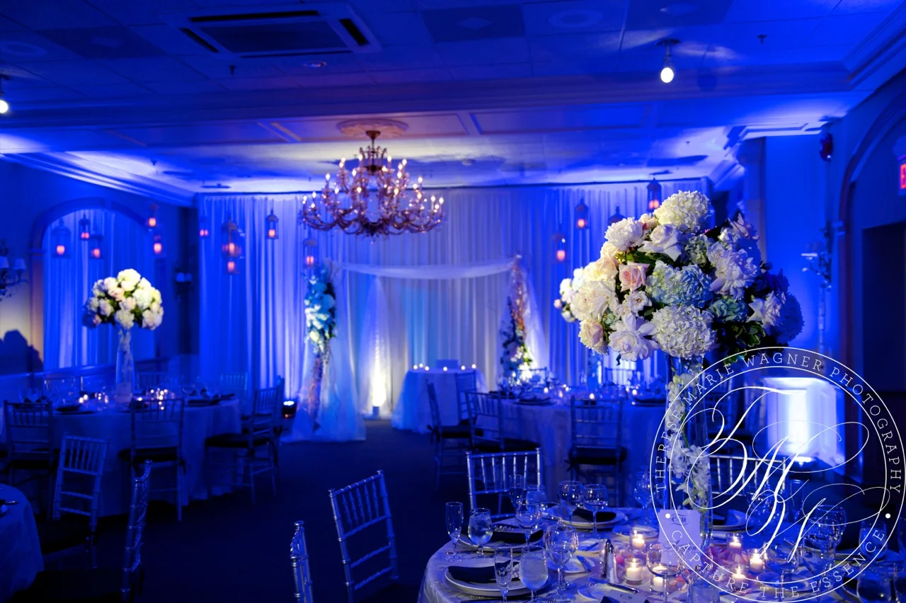 Faq Series Pin Spotting Explained Why Your Centerpieces Faq Series Pin Spotting Explained Why Your Centerpieces