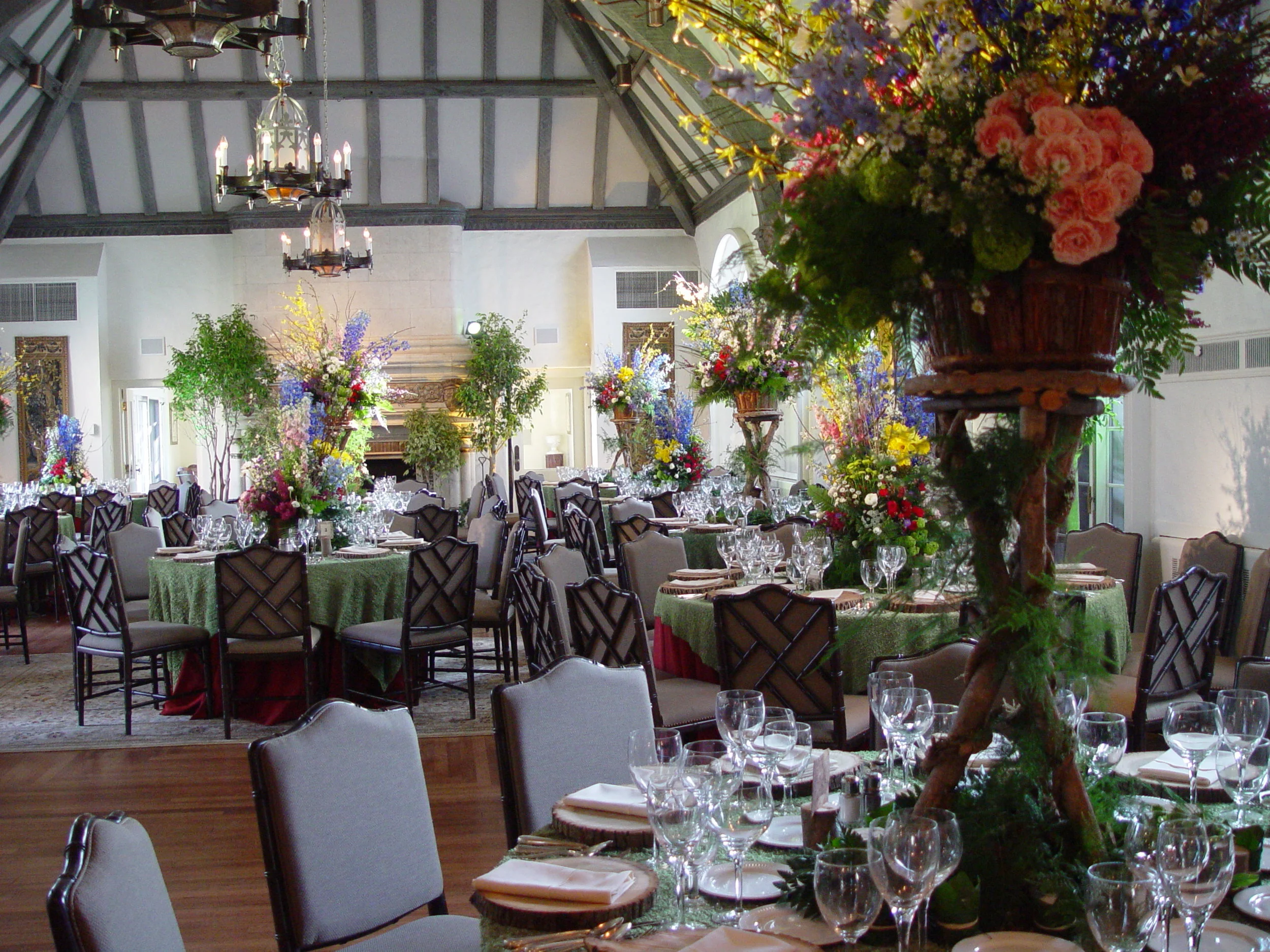 rustic+props+decor+centerpieces+for+rent+rentals+nj+ny+pa+eggsotic+events.jpg