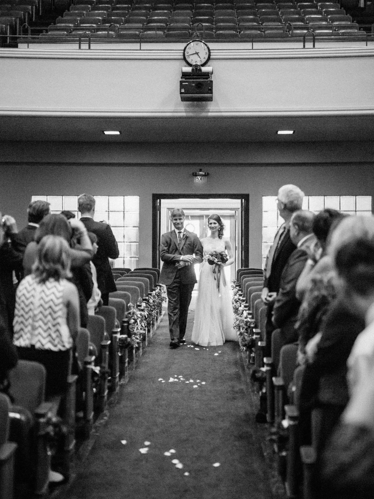 Kansas City Engagement & Wedding Photographer