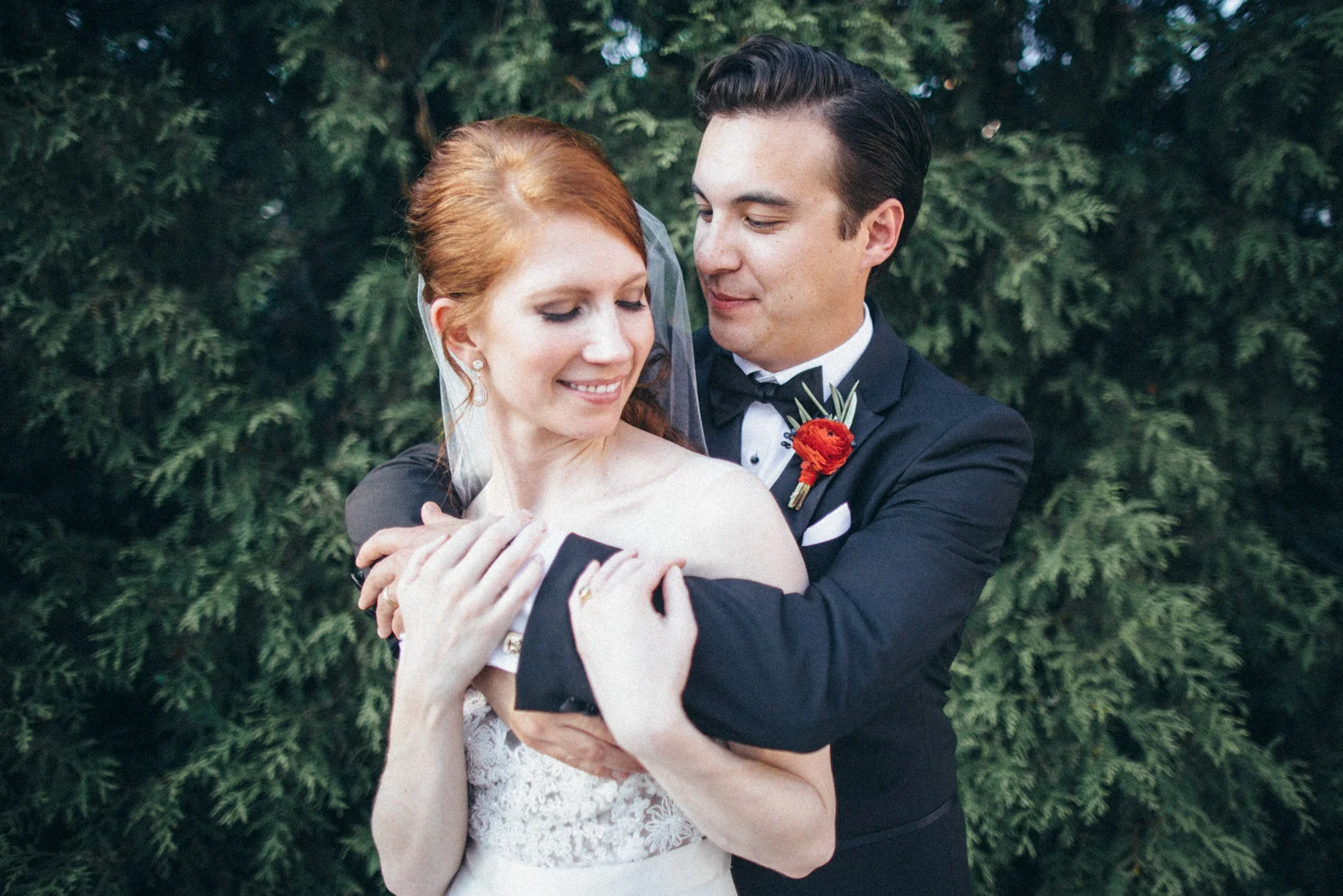 Kansas City Engagement & Wedding Photographer