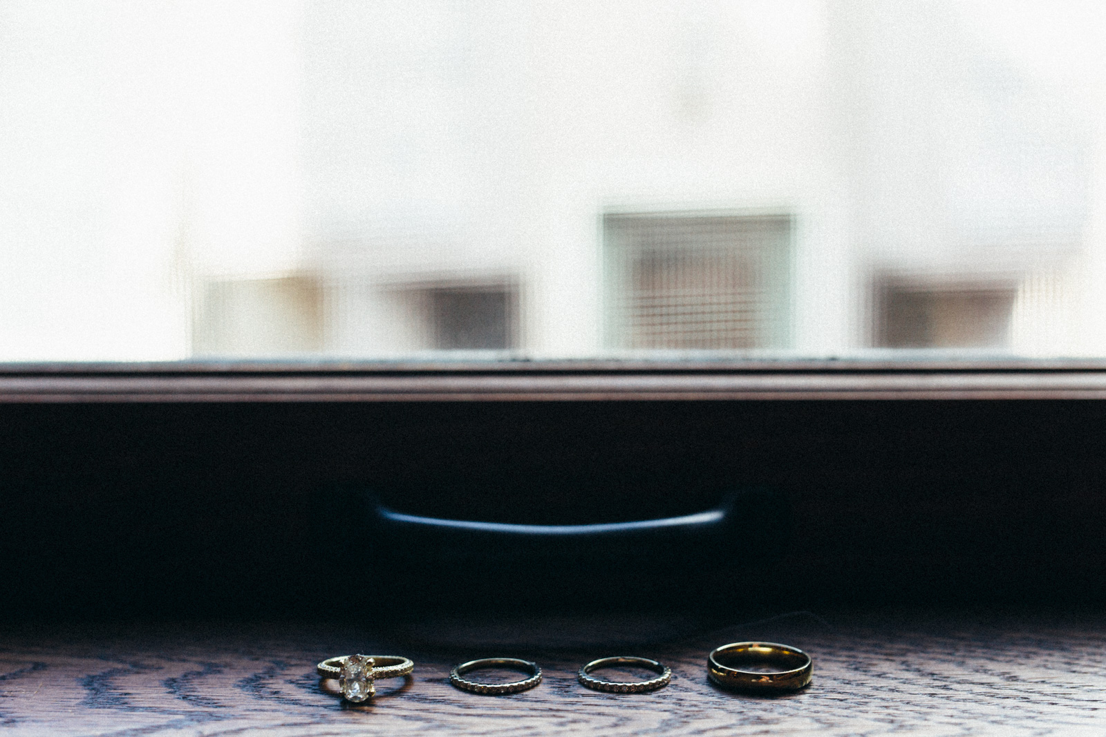 Kansas City Engagement & Wedding Photographer