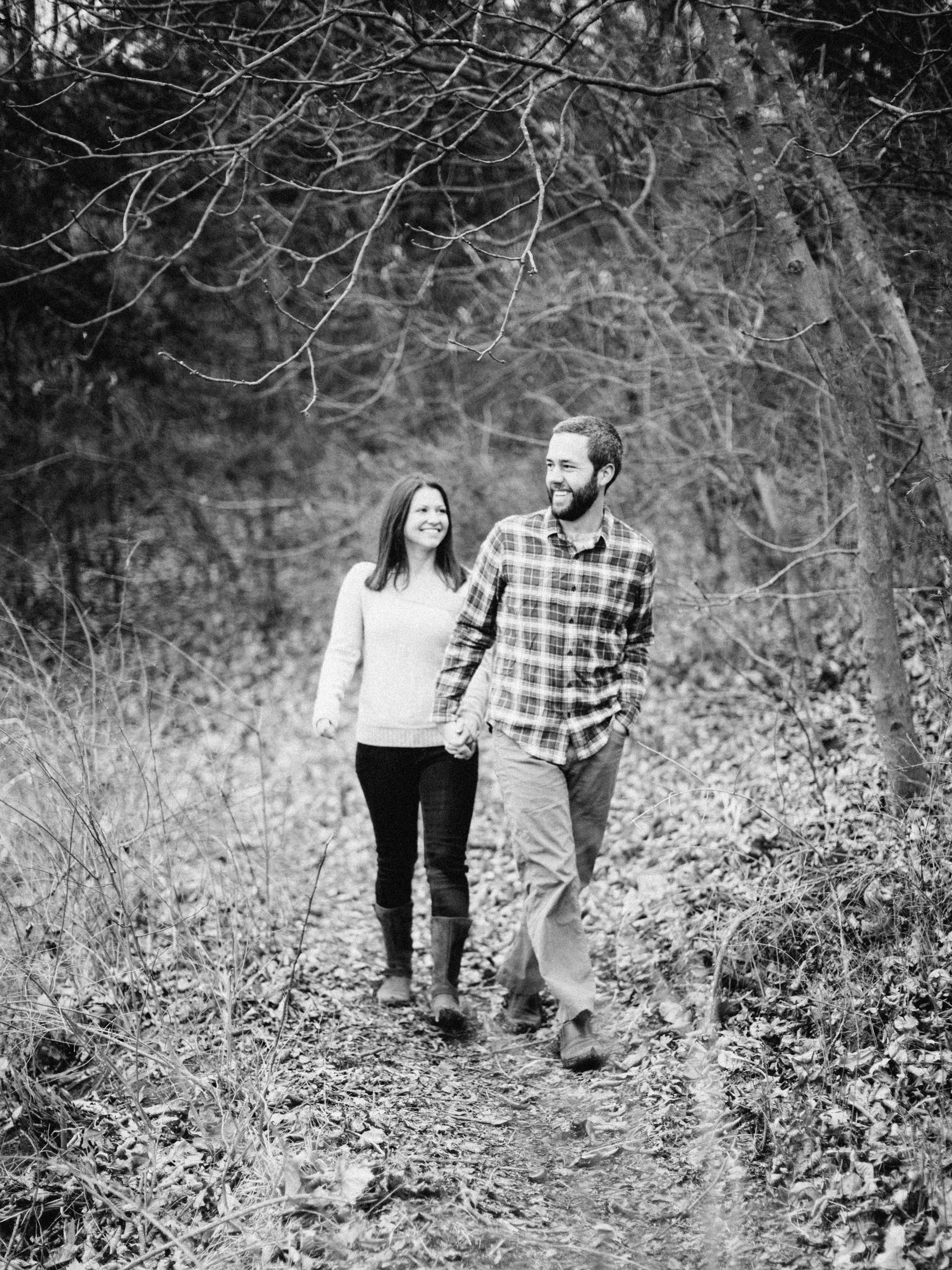 Aaron &amp; Leah — Engagement Portraits