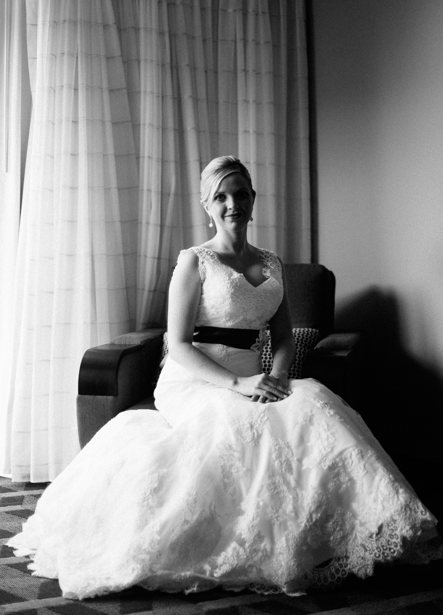 Lawrence, Kansas Engagement & Wedding Photographer