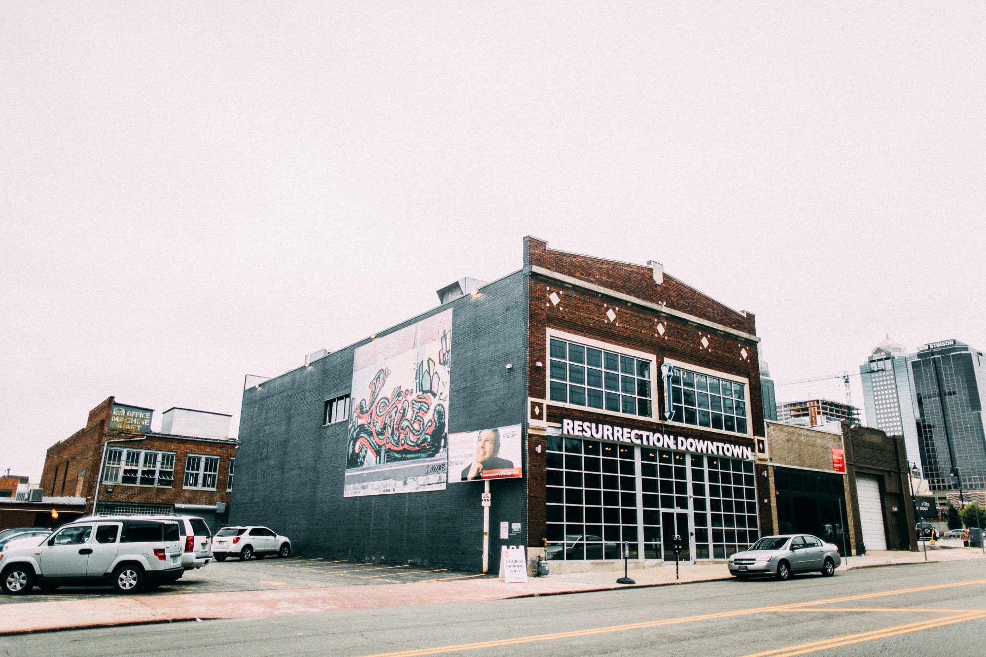 Kansas City Engagement & Wedding Photographer