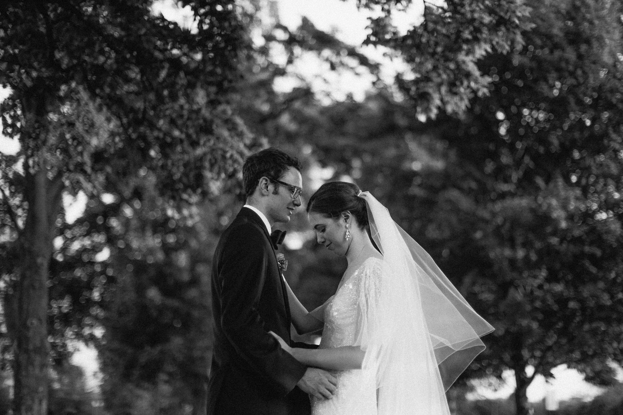Kansas City Engagement & Wedding Photographer, Country Club Congregational United Methodist Church