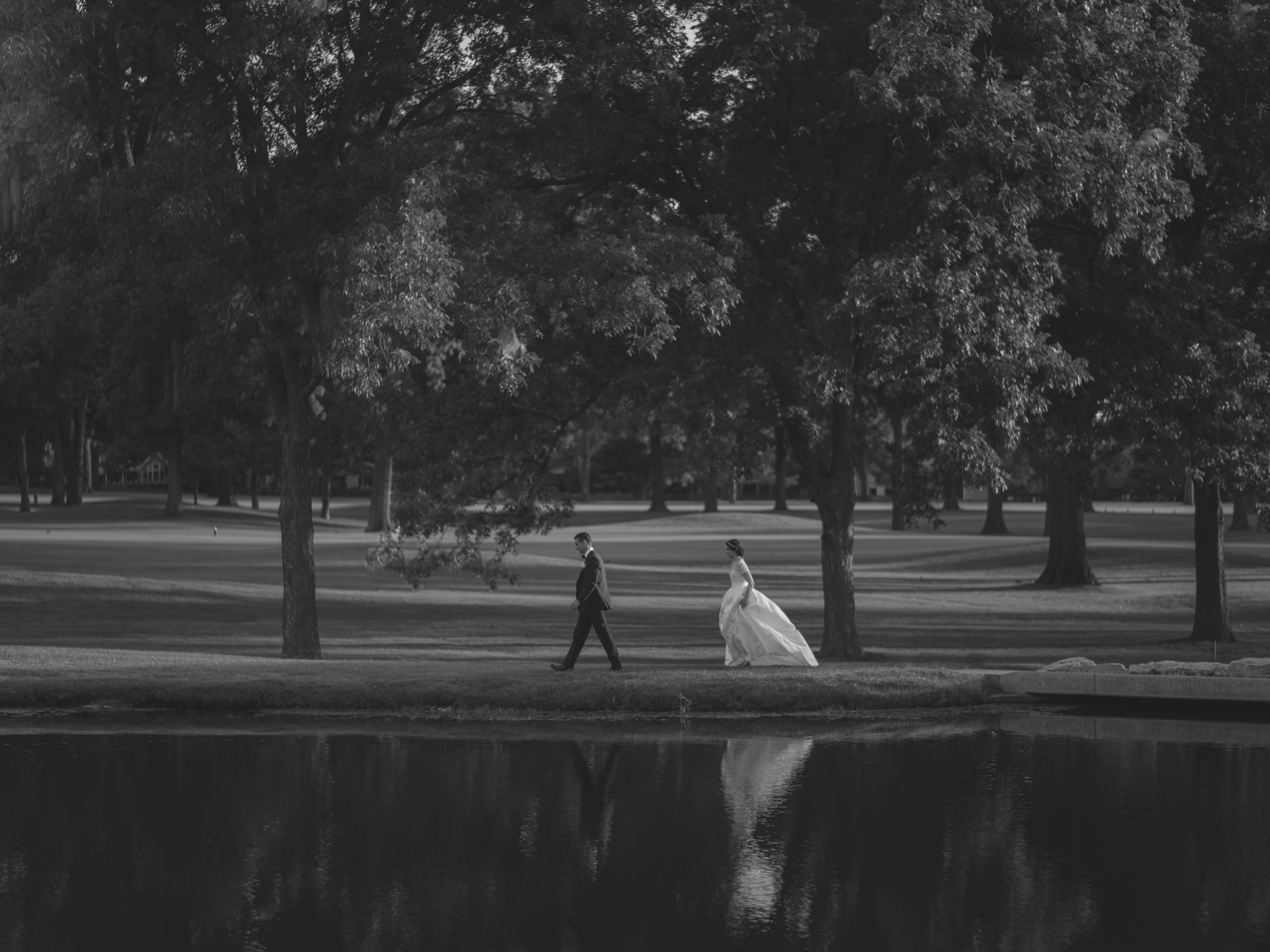 Kansas City Missouri Engagement & Wedding Photographer