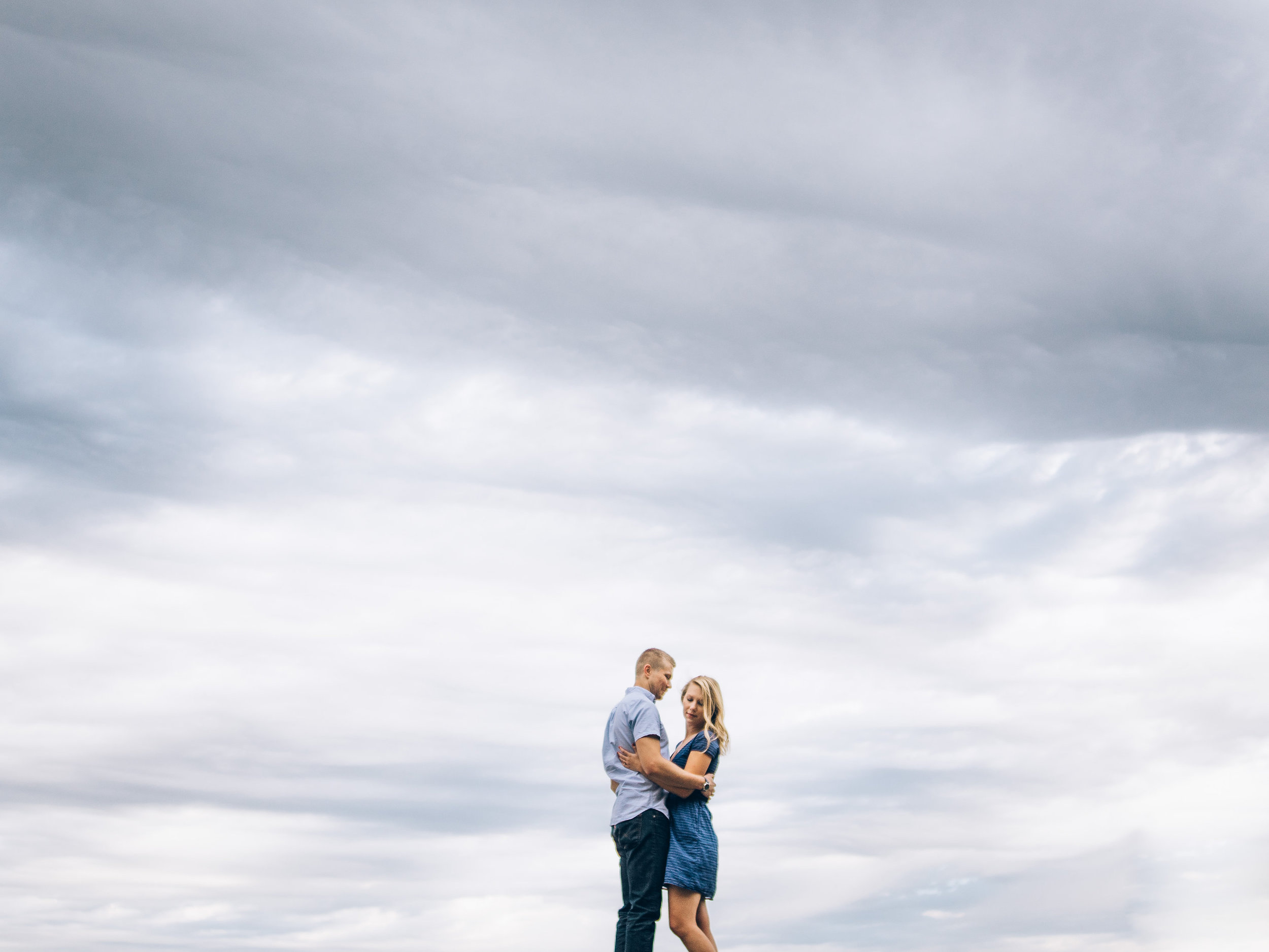 Kansas City Engagement & Wedding Photographer