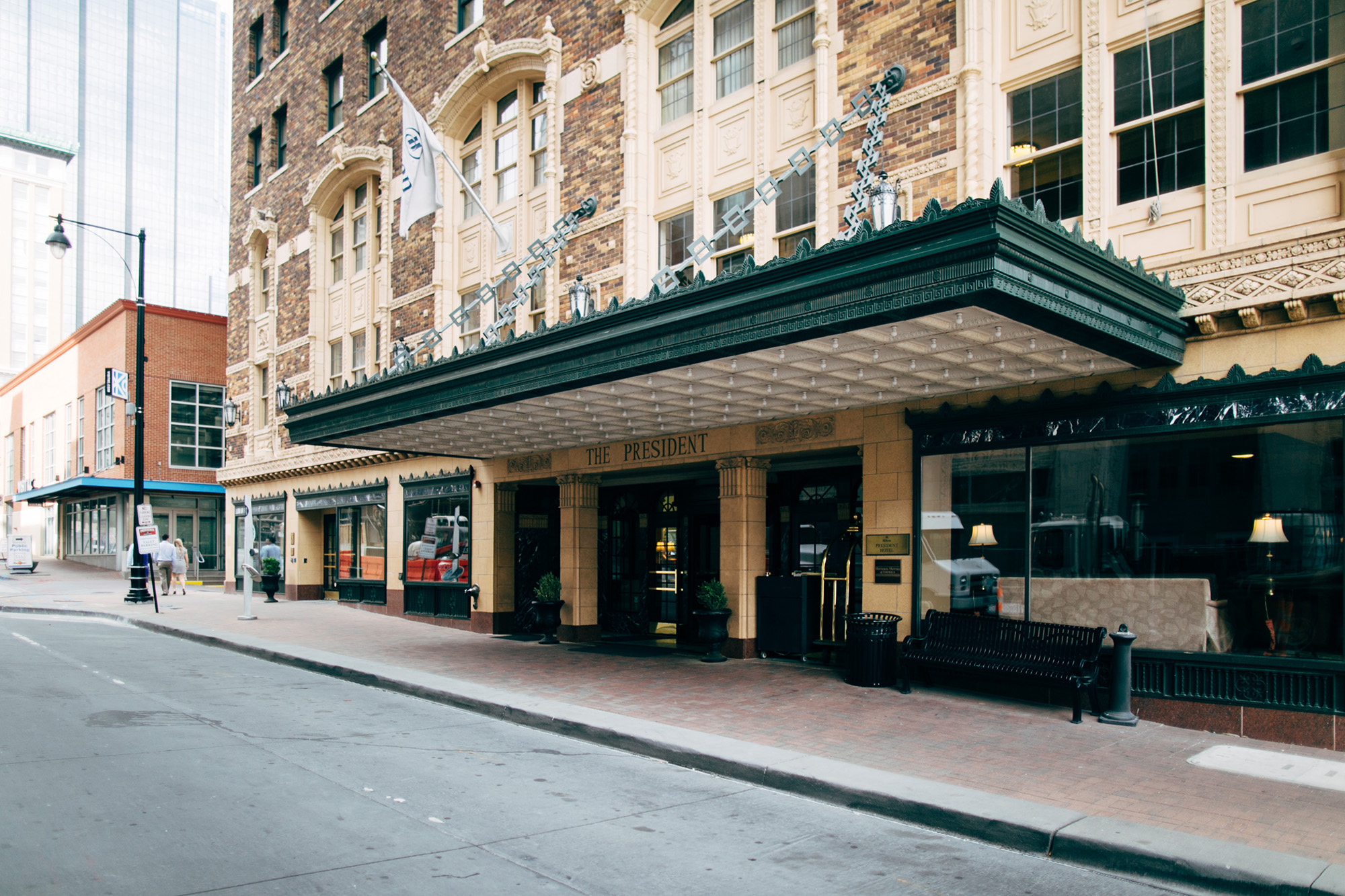 Kansas City Wedding Photographer at the Hilton President Kansas City